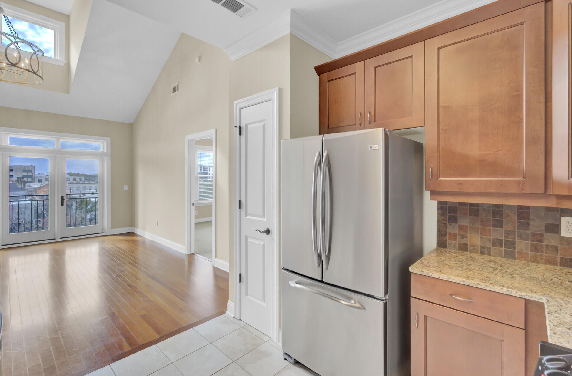 21 George Street # 404