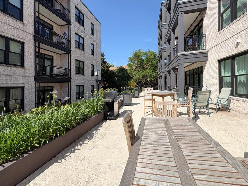 21 George Street # 404