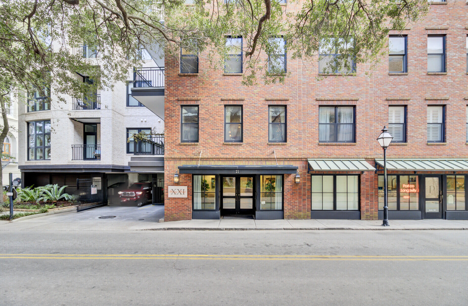 21 George Street # 404