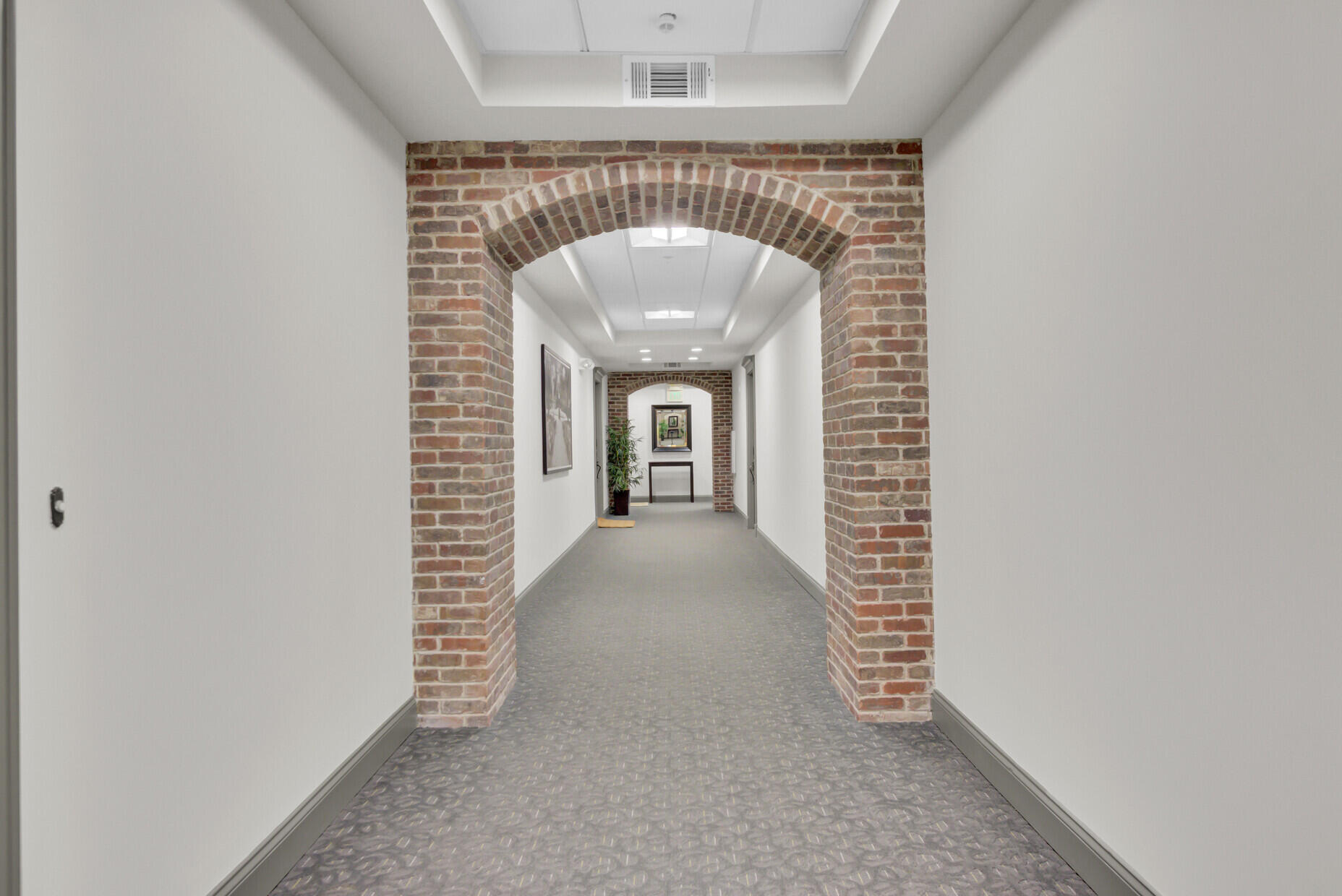 21 George Street # 404