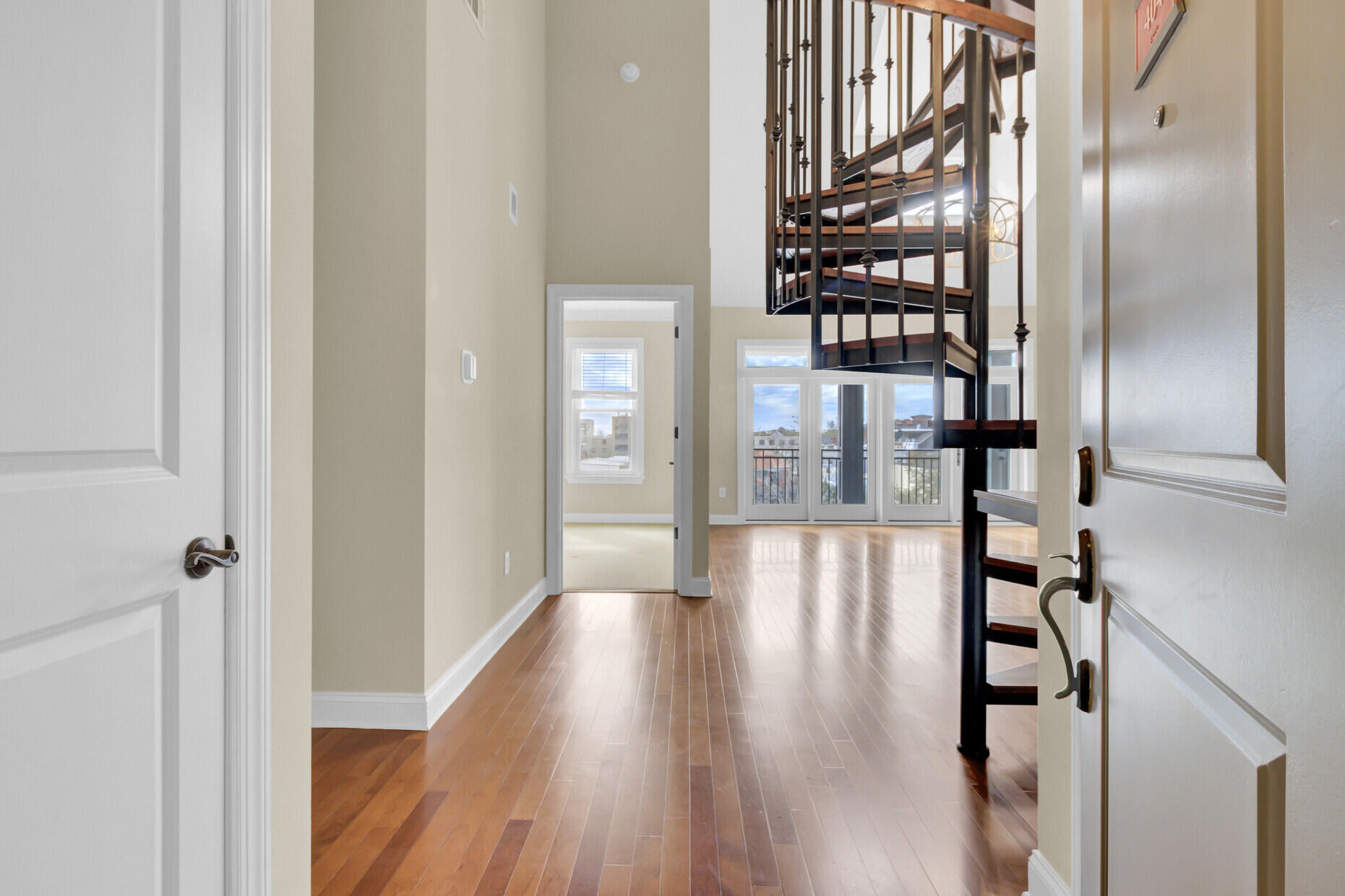 21 George Street # 404