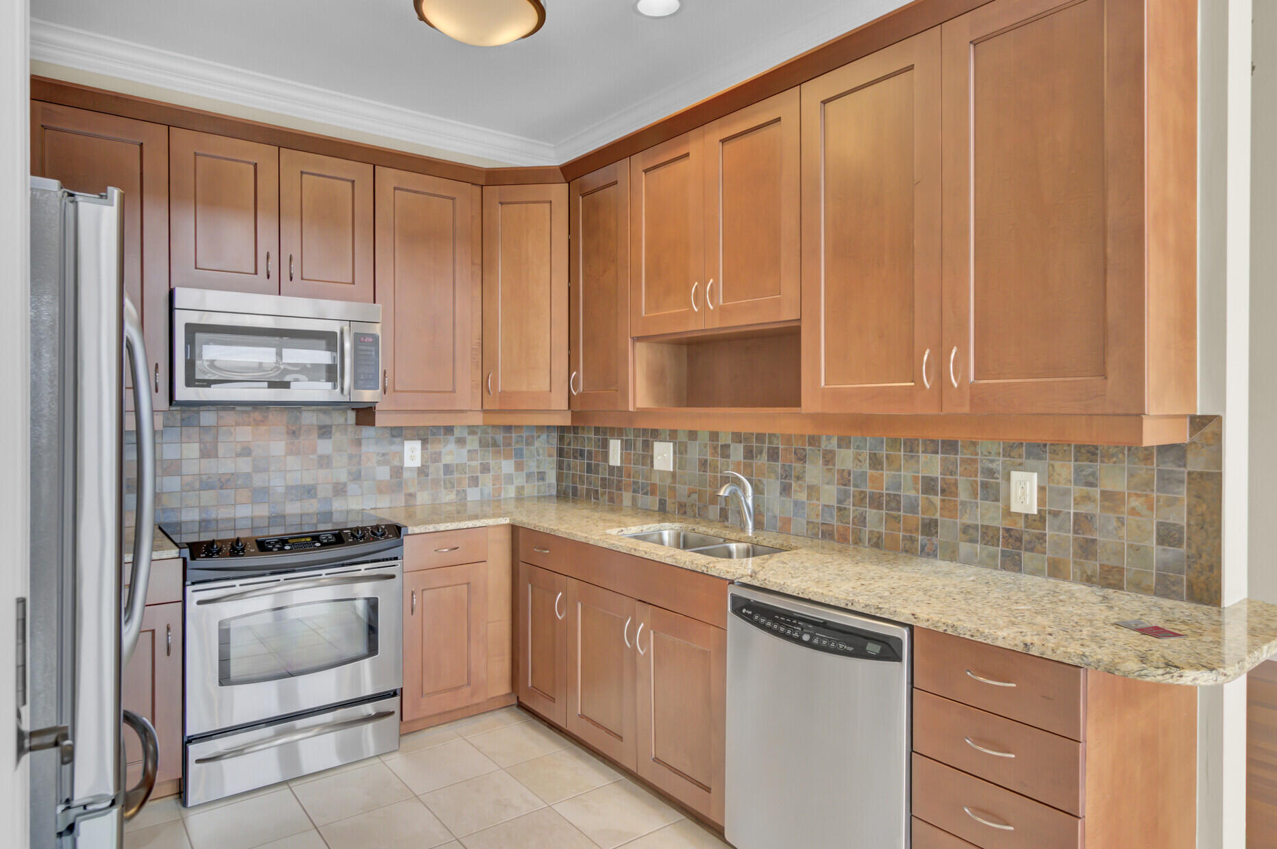 21 George Street # 404