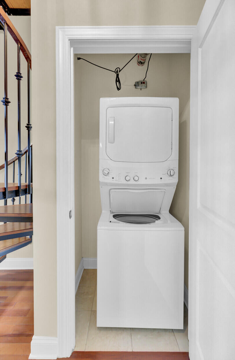 21 George Street # 404