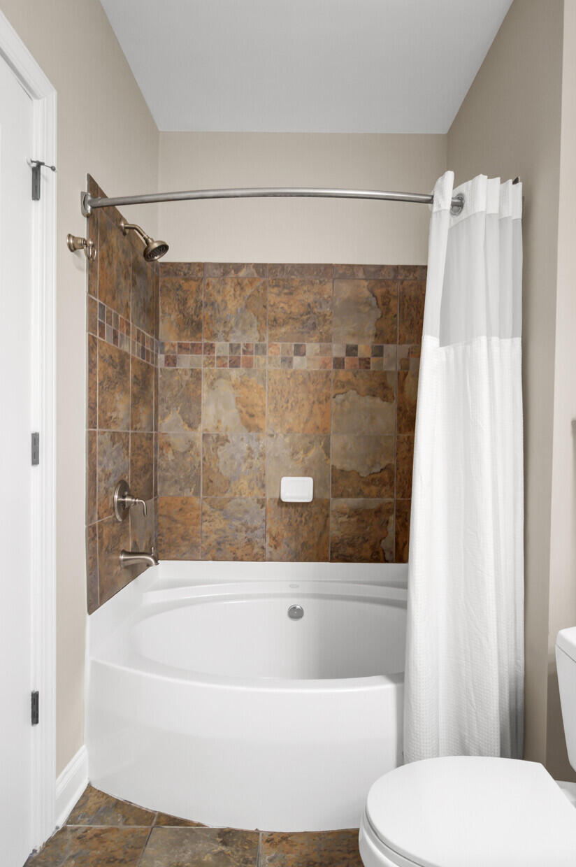 21 George Street # 404