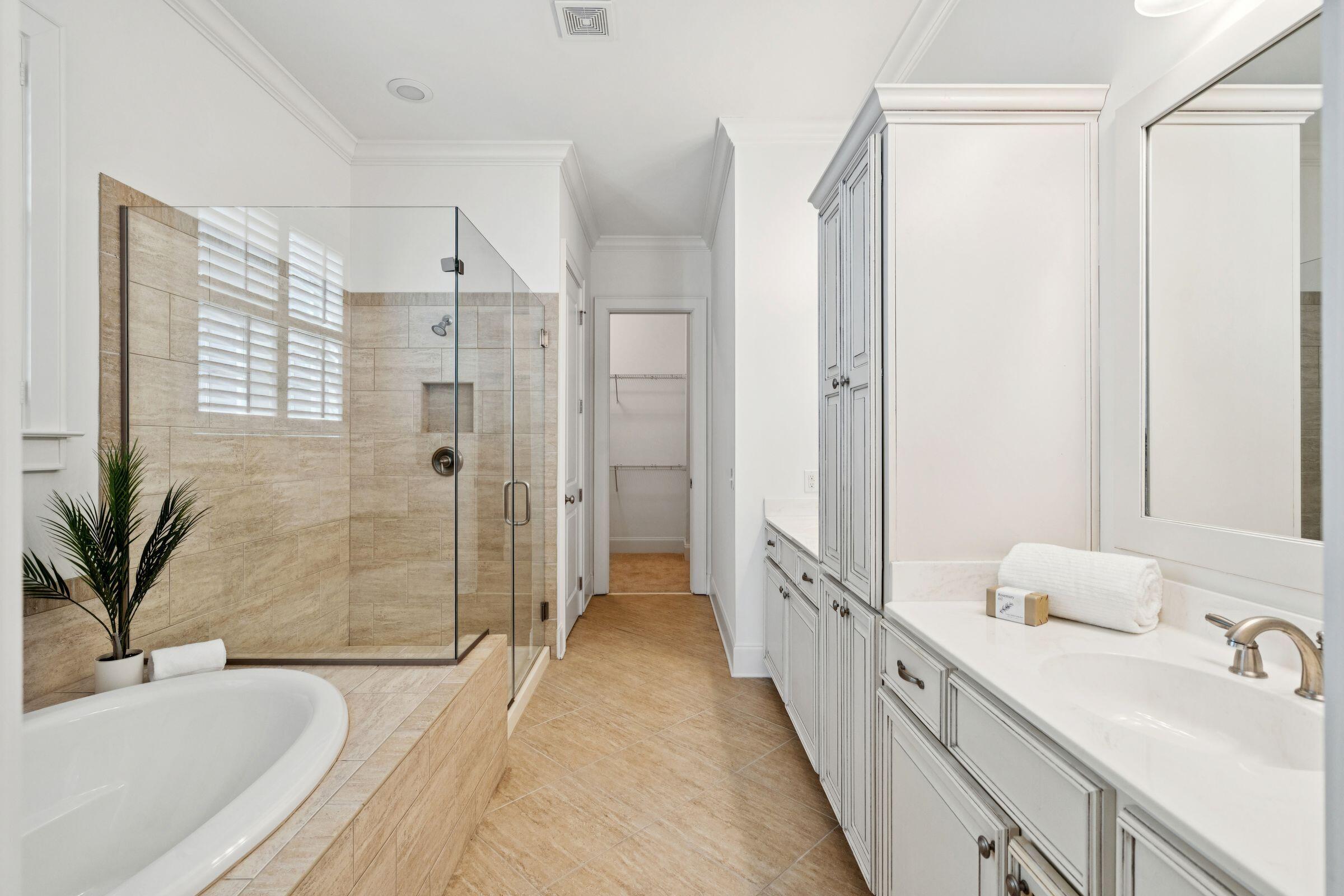 2516 Gatewood Street