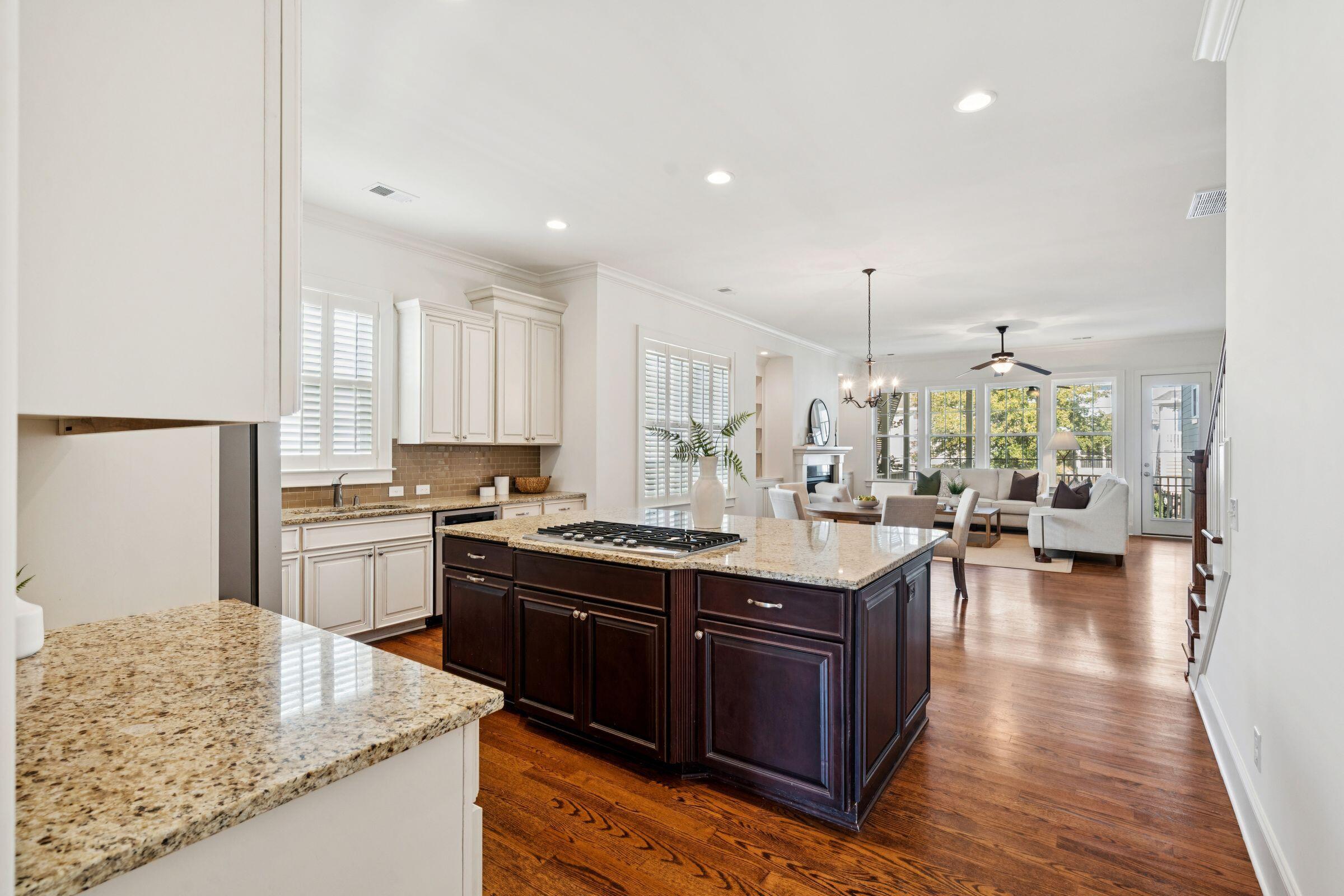 2516 Gatewood Street