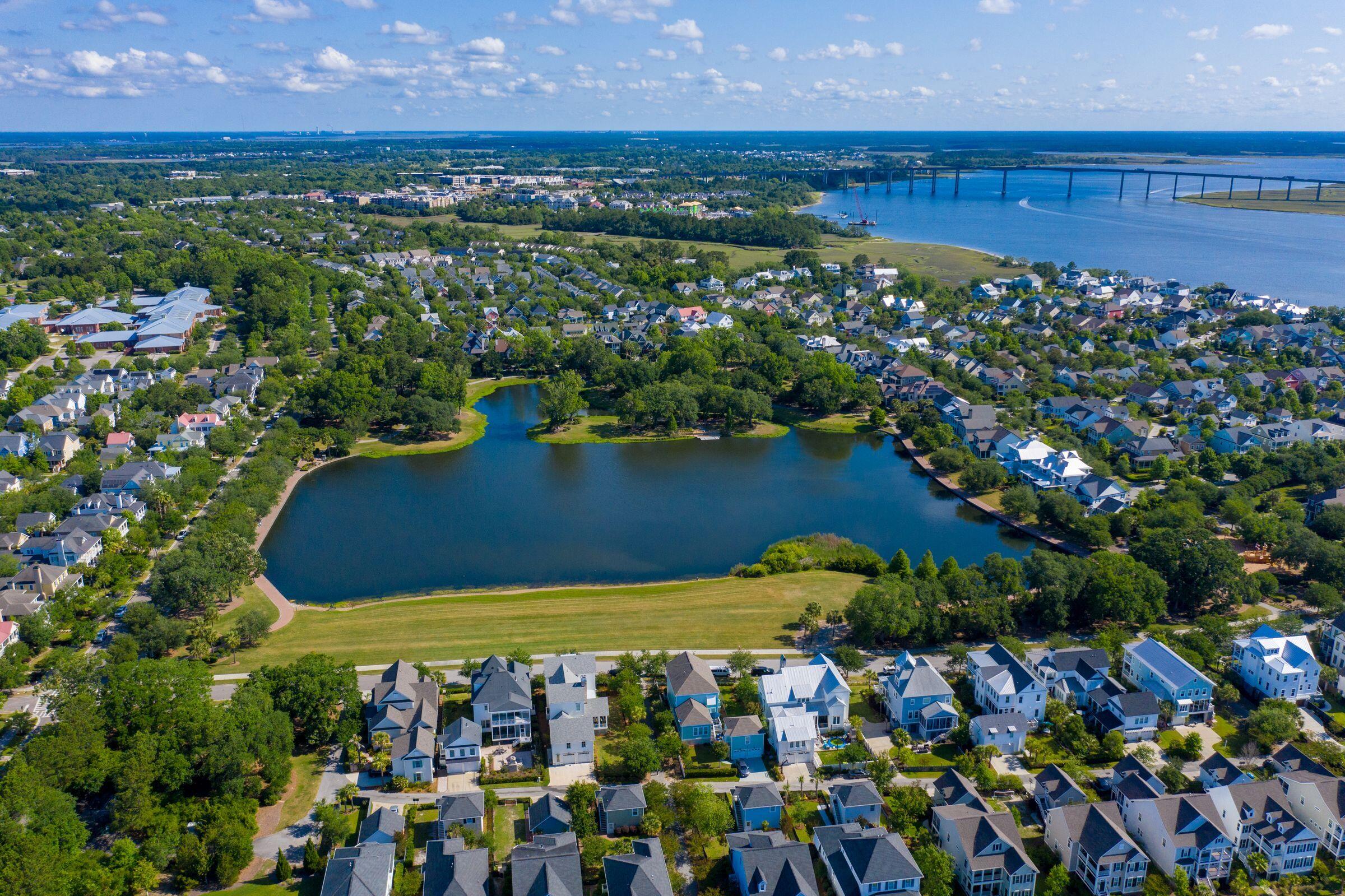 2516 Gatewood Street