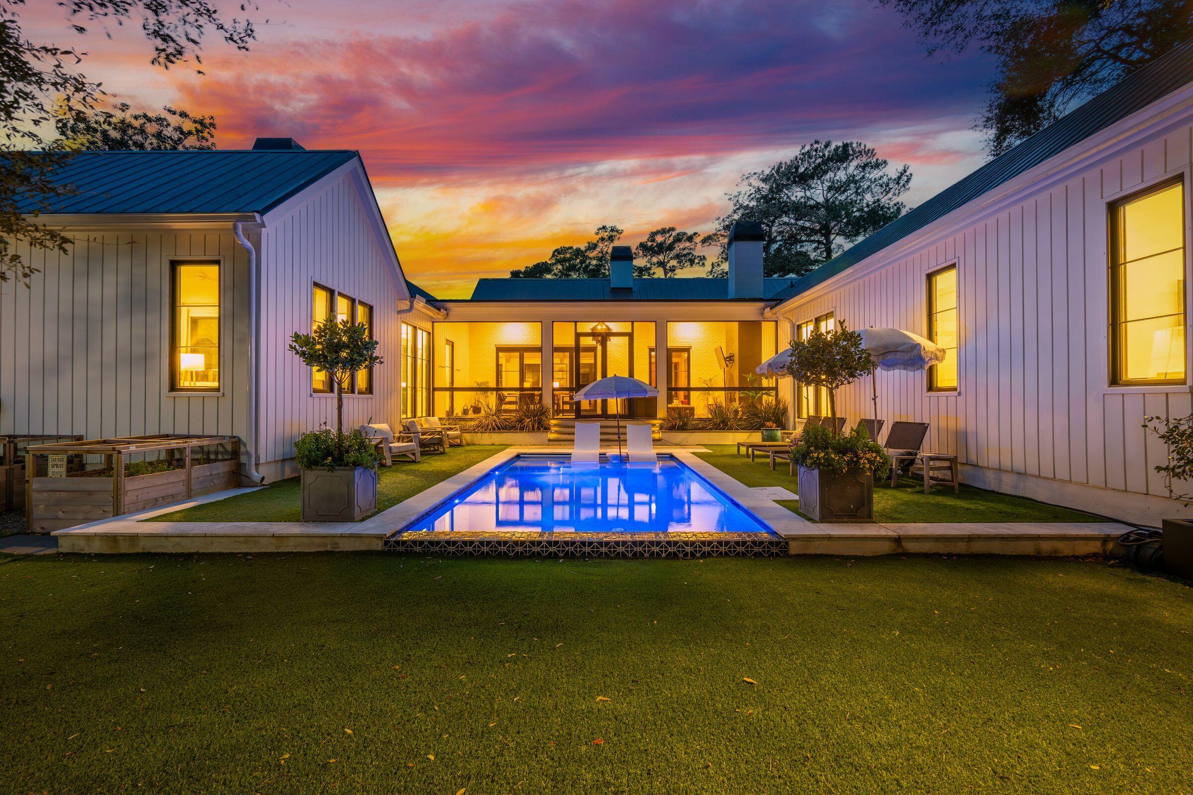 1027 Lakeview Drive
