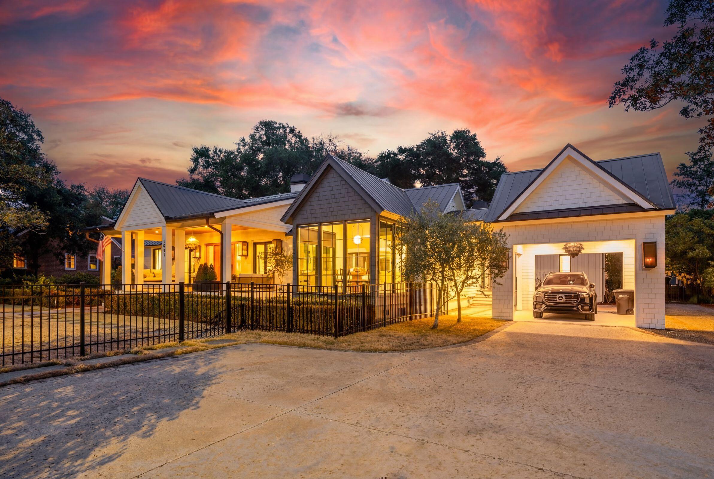 1027 Lakeview Drive