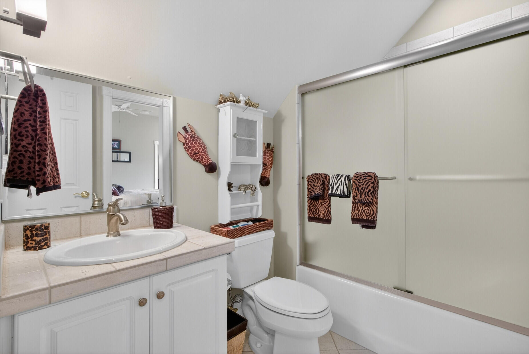 2380 Darts Cove Way