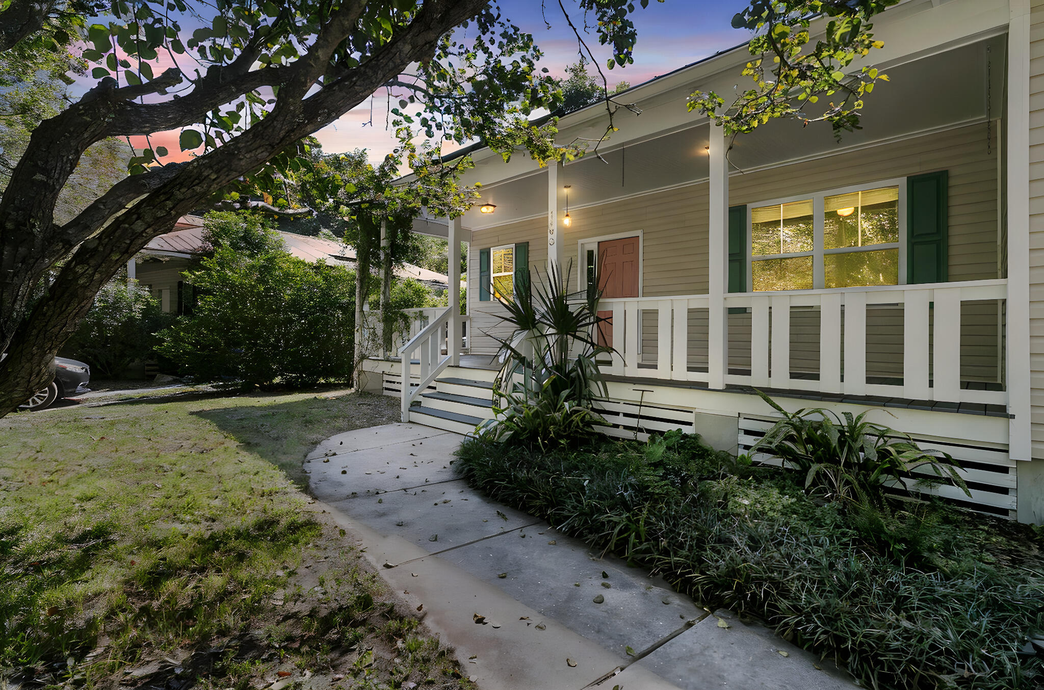 1493 Little Rock Boulevard