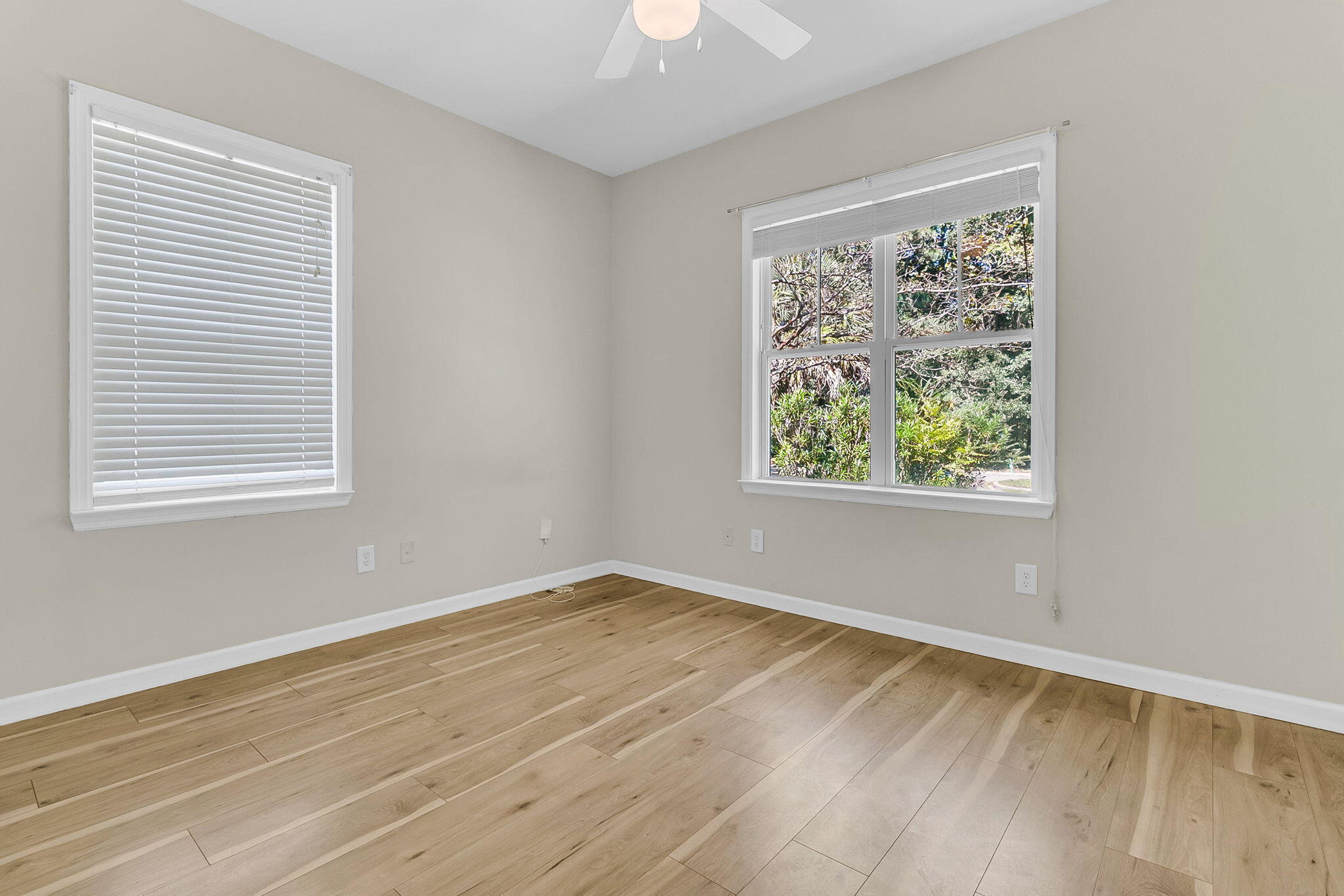 1493 Little Rock Boulevard