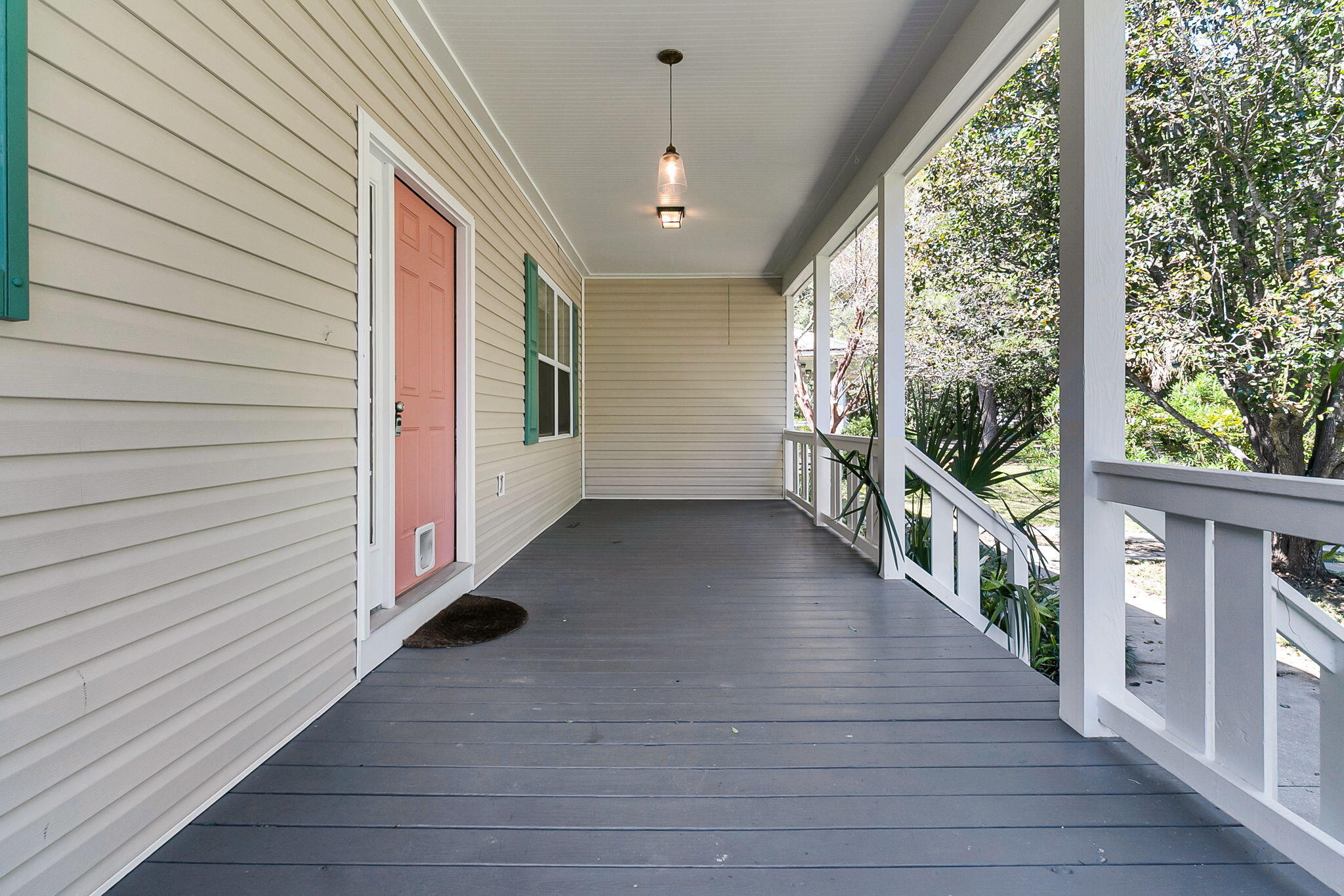 1493 Little Rock Boulevard