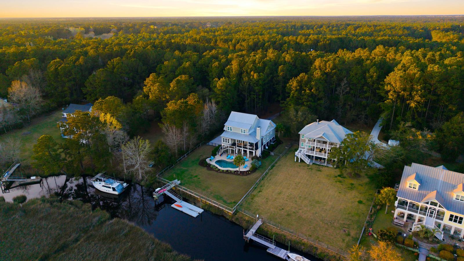 7539 Ladys Secret Lane