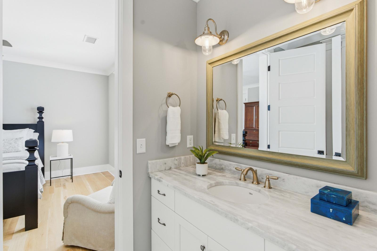 7539 Ladys Secret Lane