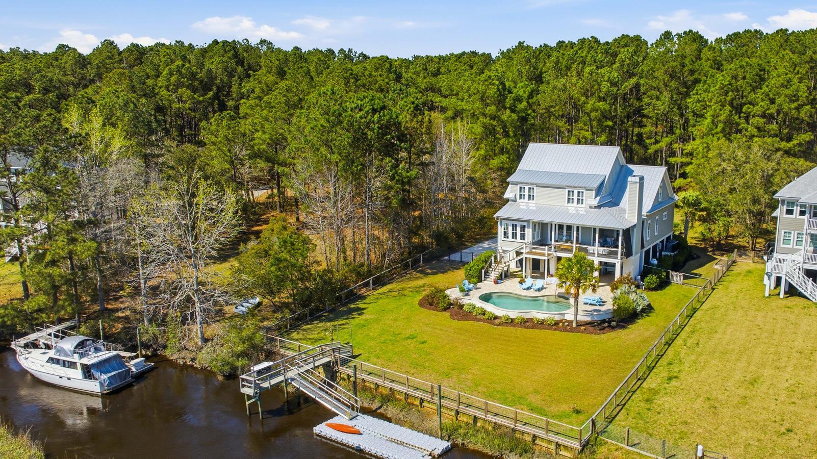 7539 Ladys Secret Lane