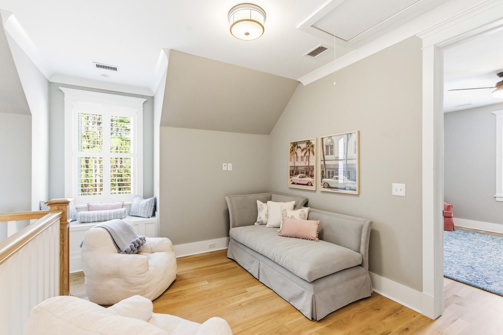 7539 Ladys Secret Lane