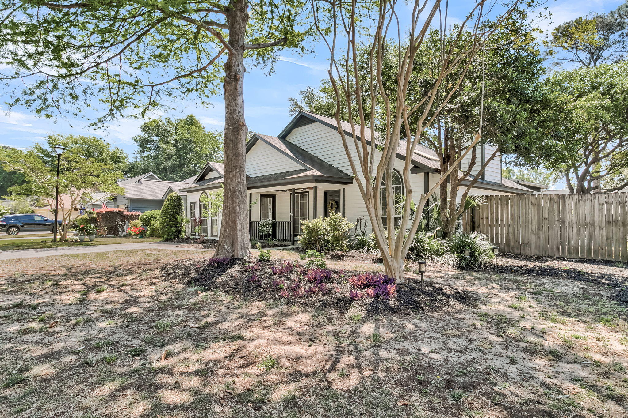 1252 Llewellyn Road