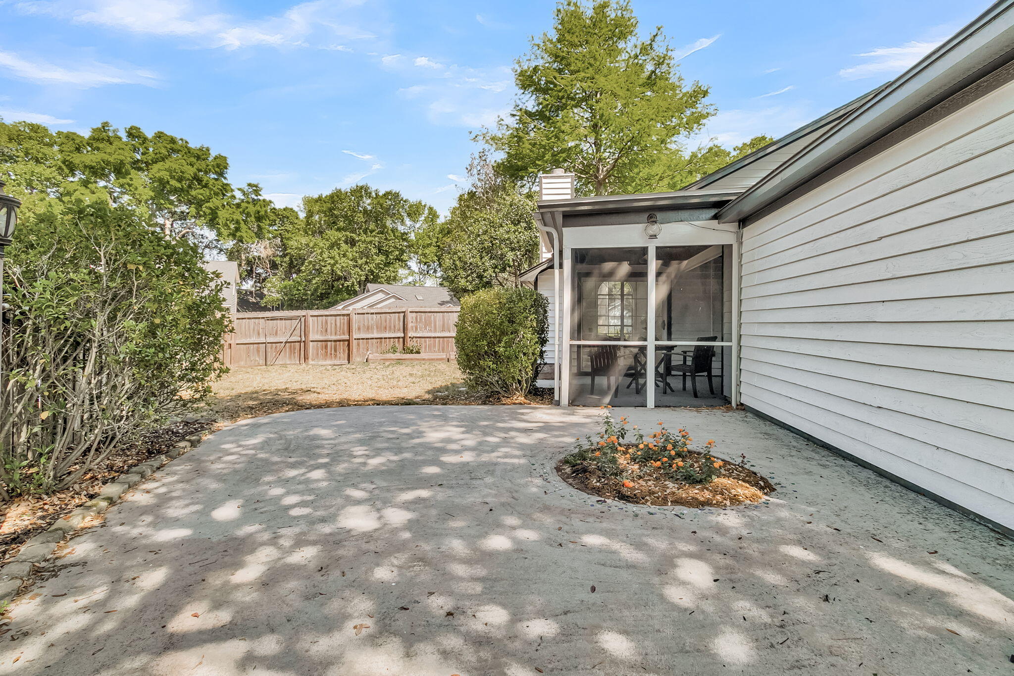 1252 Llewellyn Road