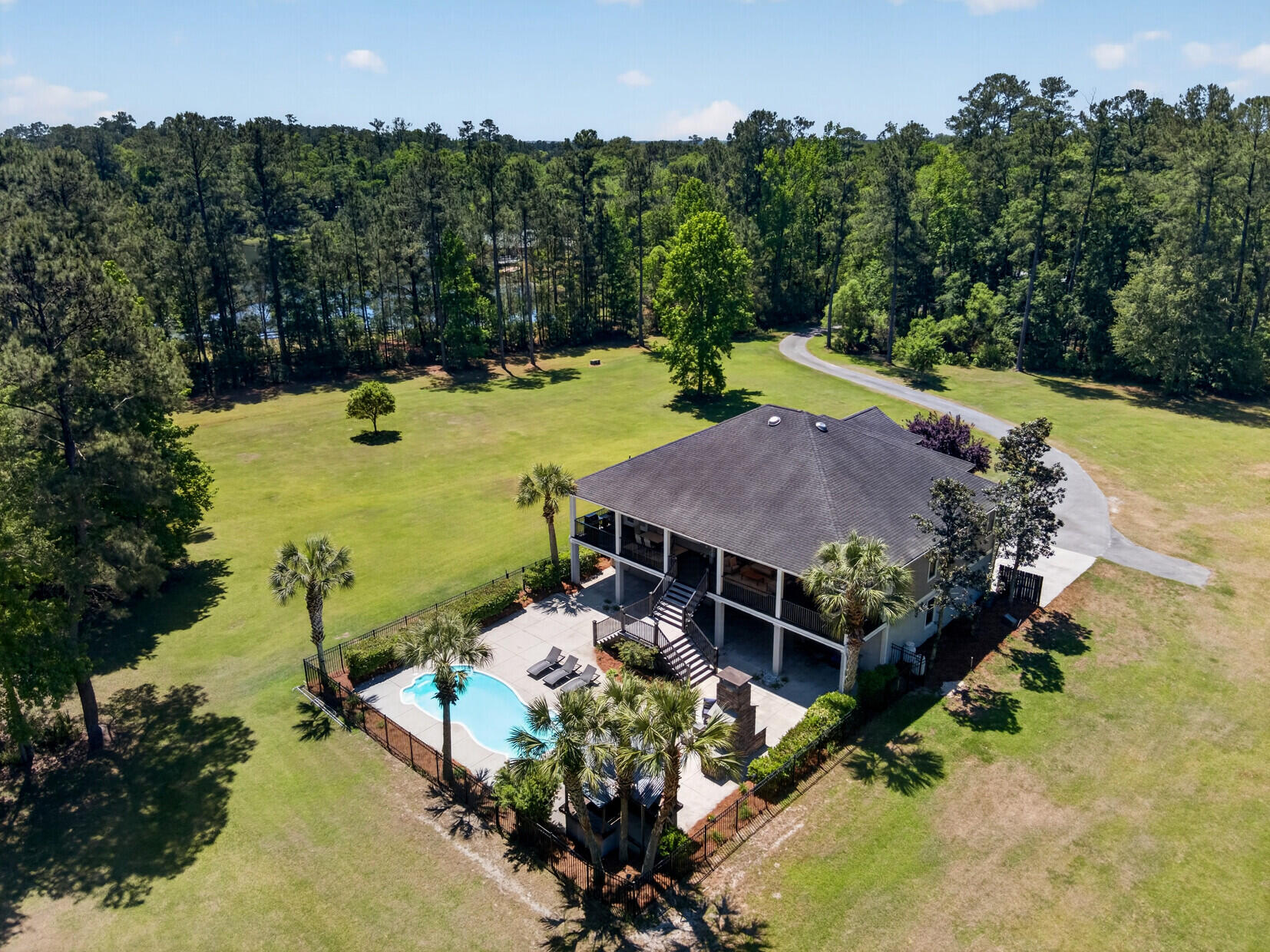 7246 Highway 165