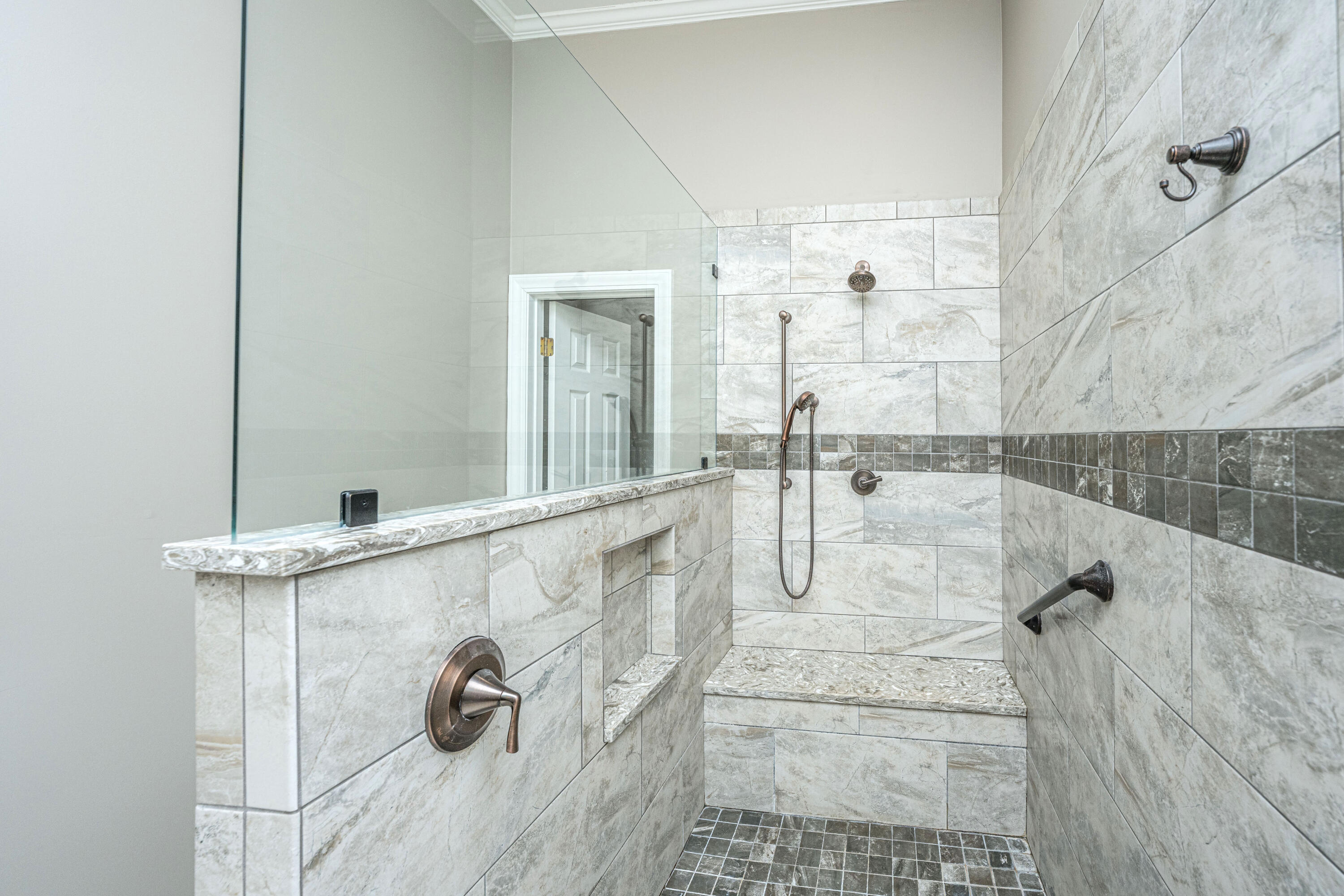 2325 Darts Cove Way
