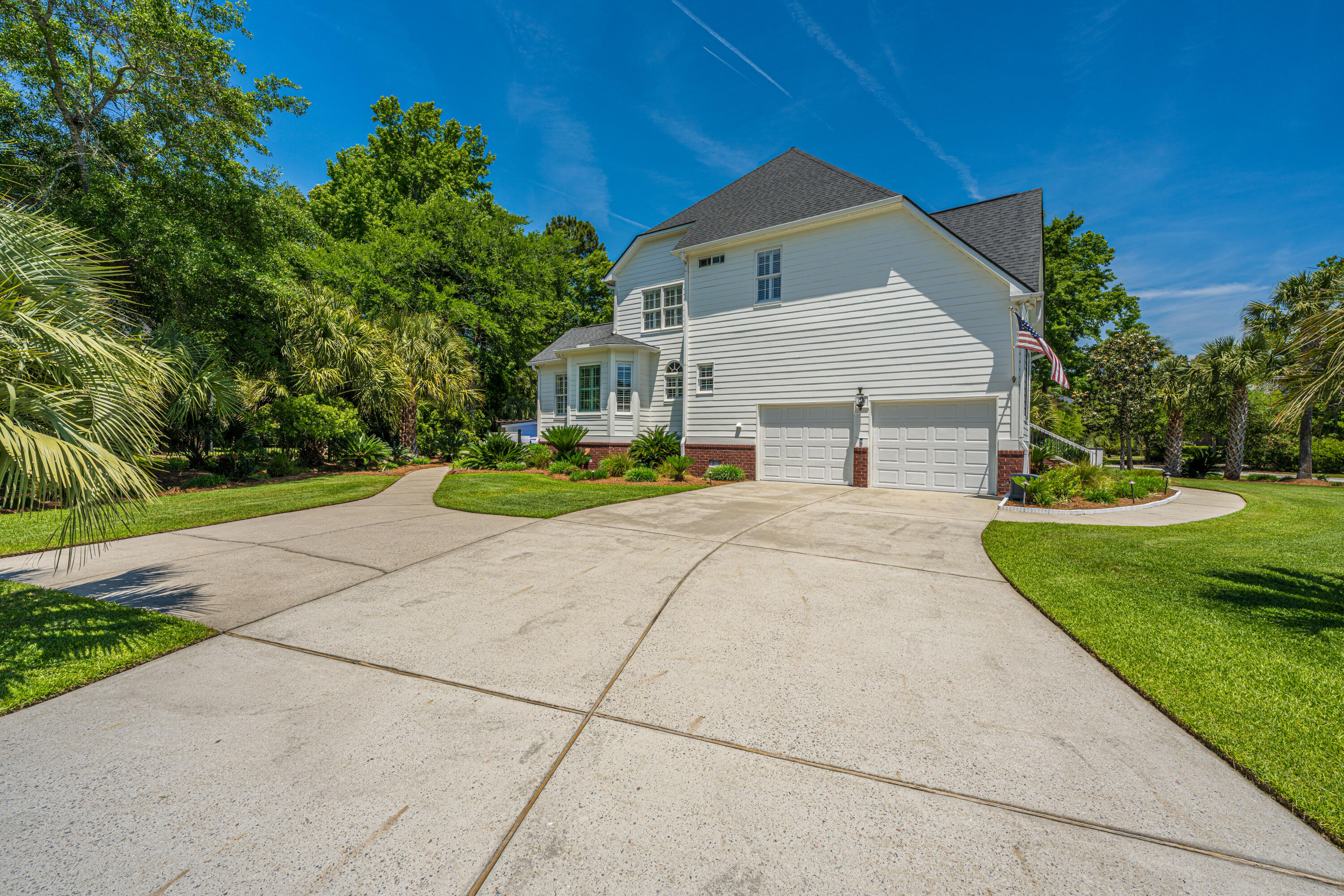 2325 Darts Cove Way