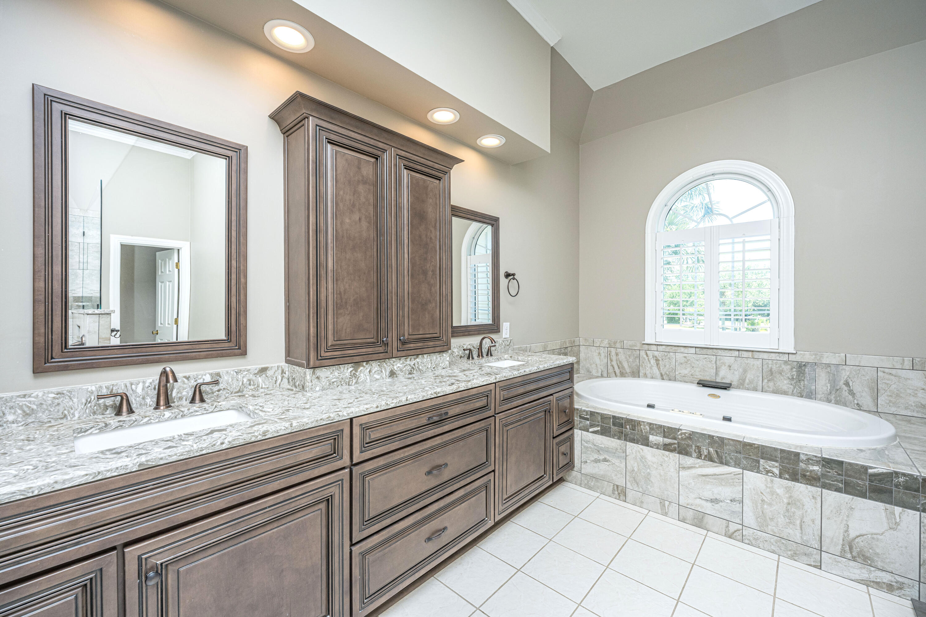 2325 Darts Cove Way