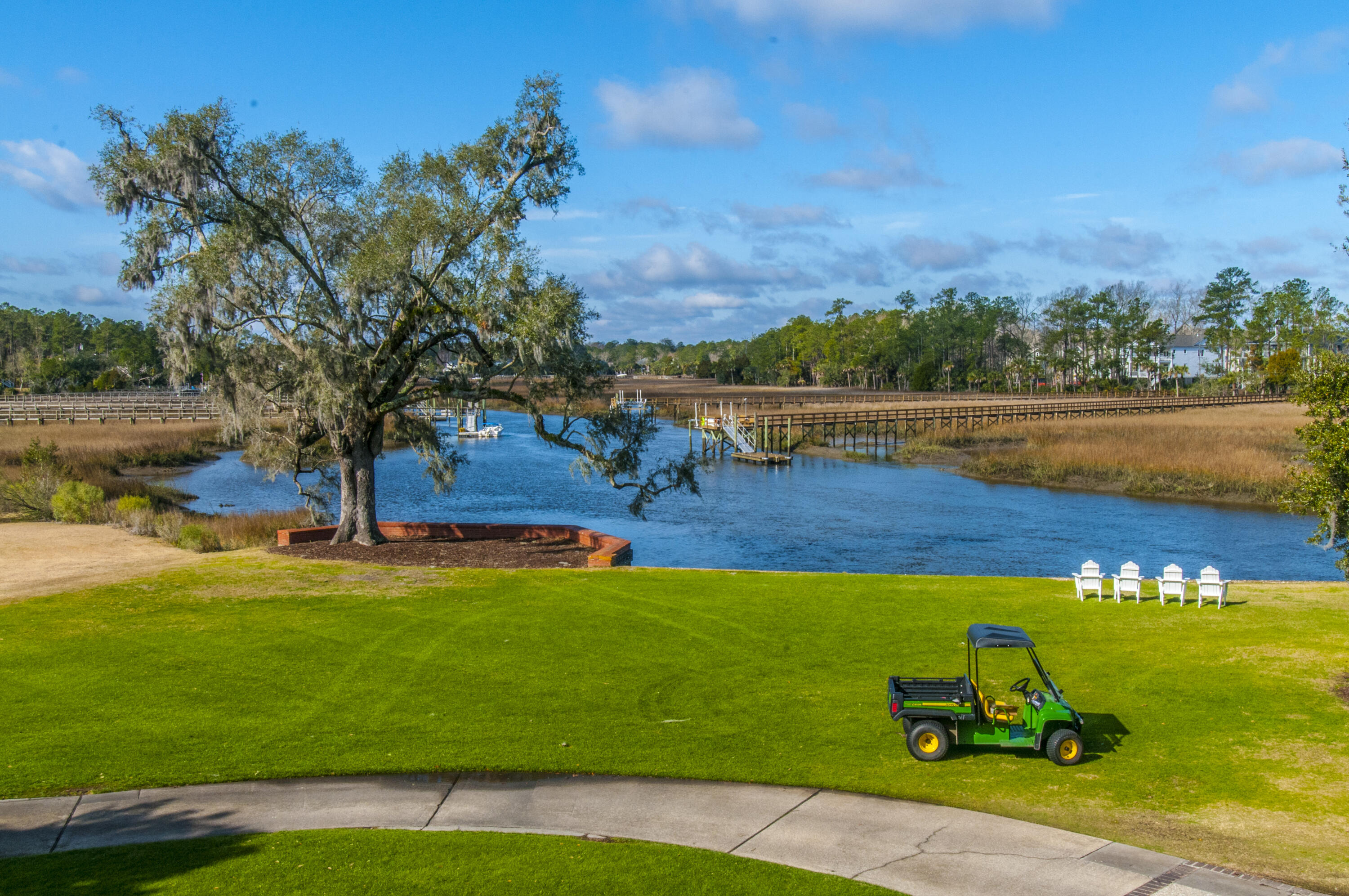 2325 Darts Cove Way