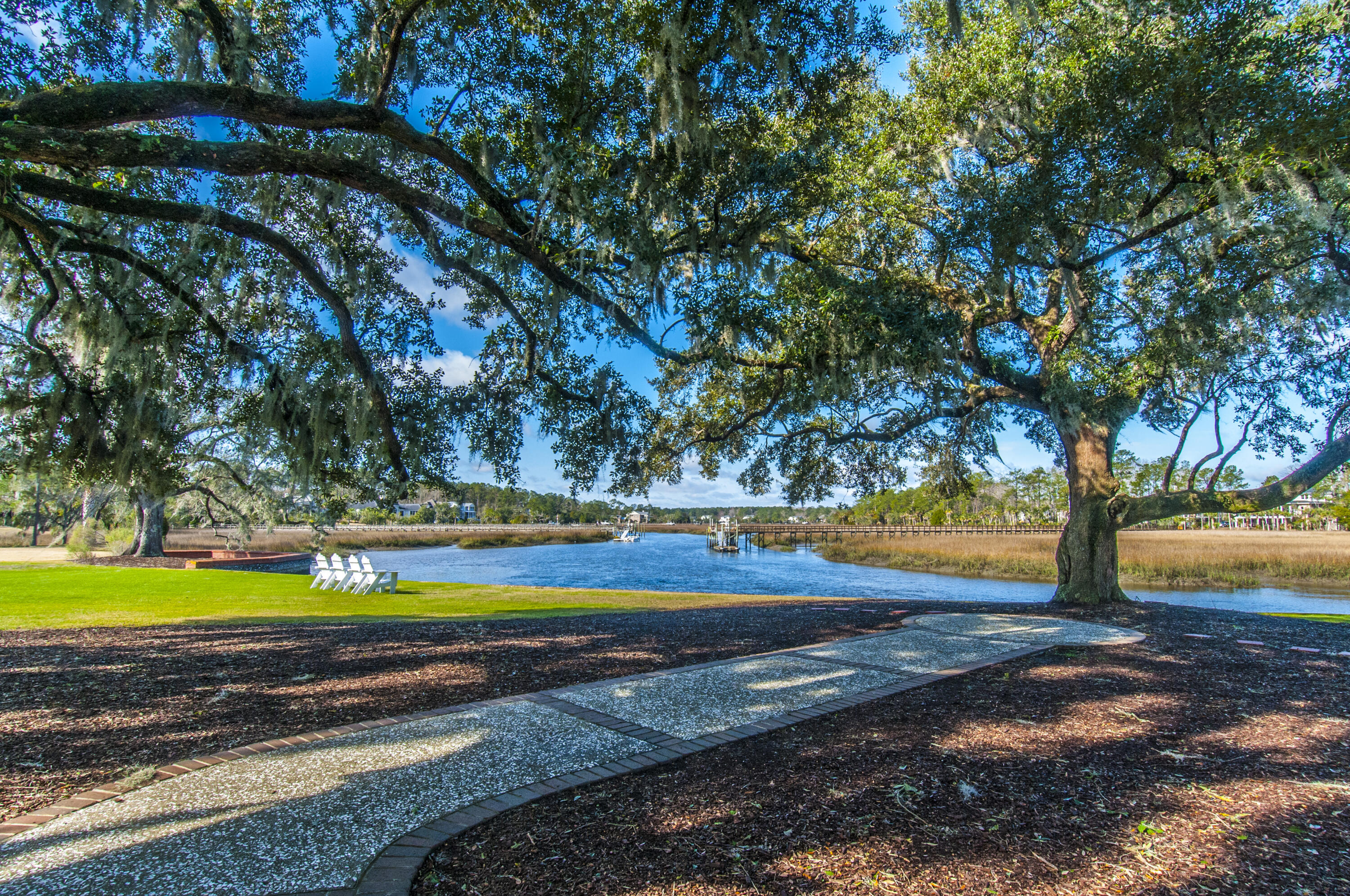 2325 Darts Cove Way