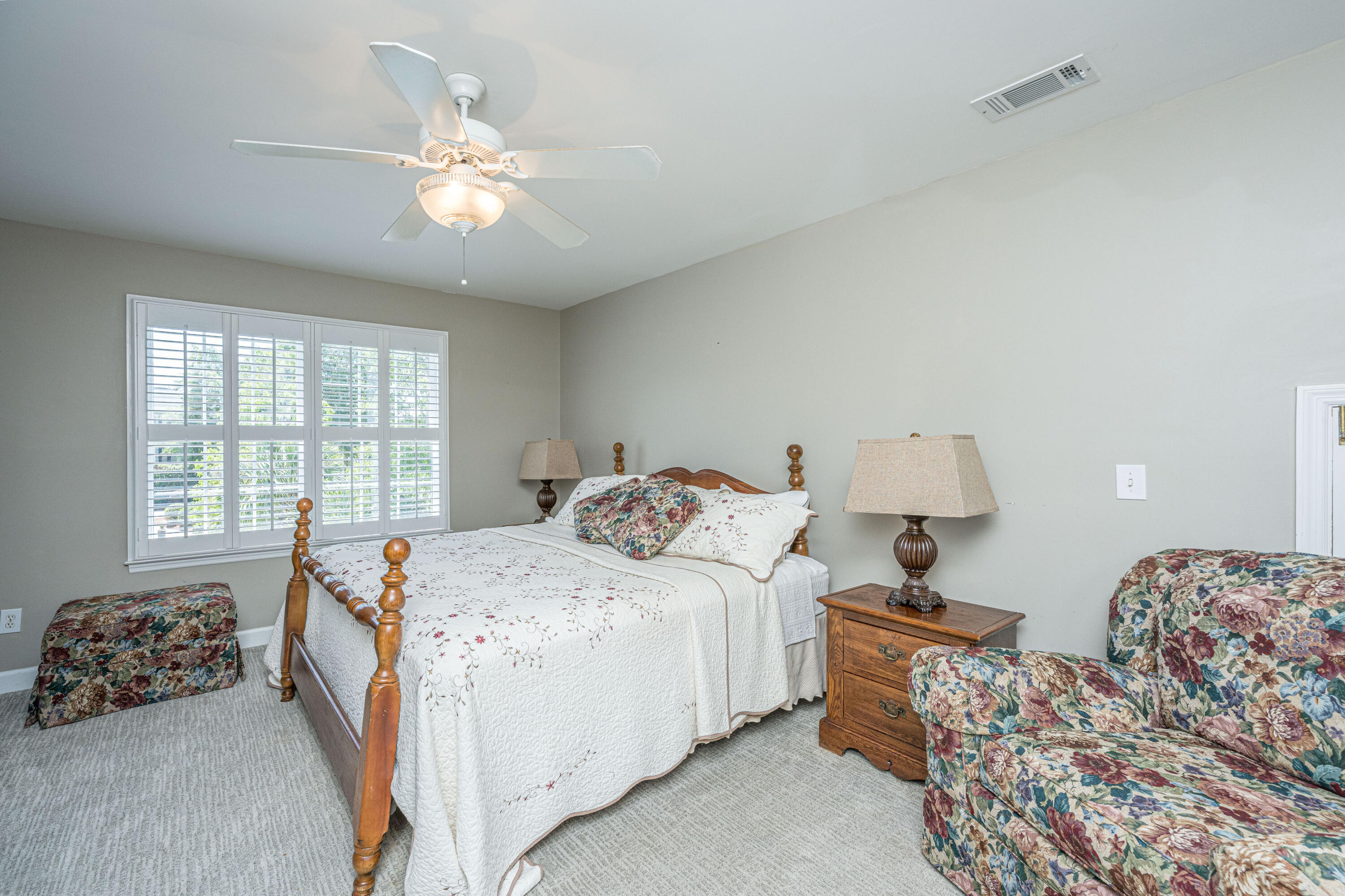 2325 Darts Cove Way