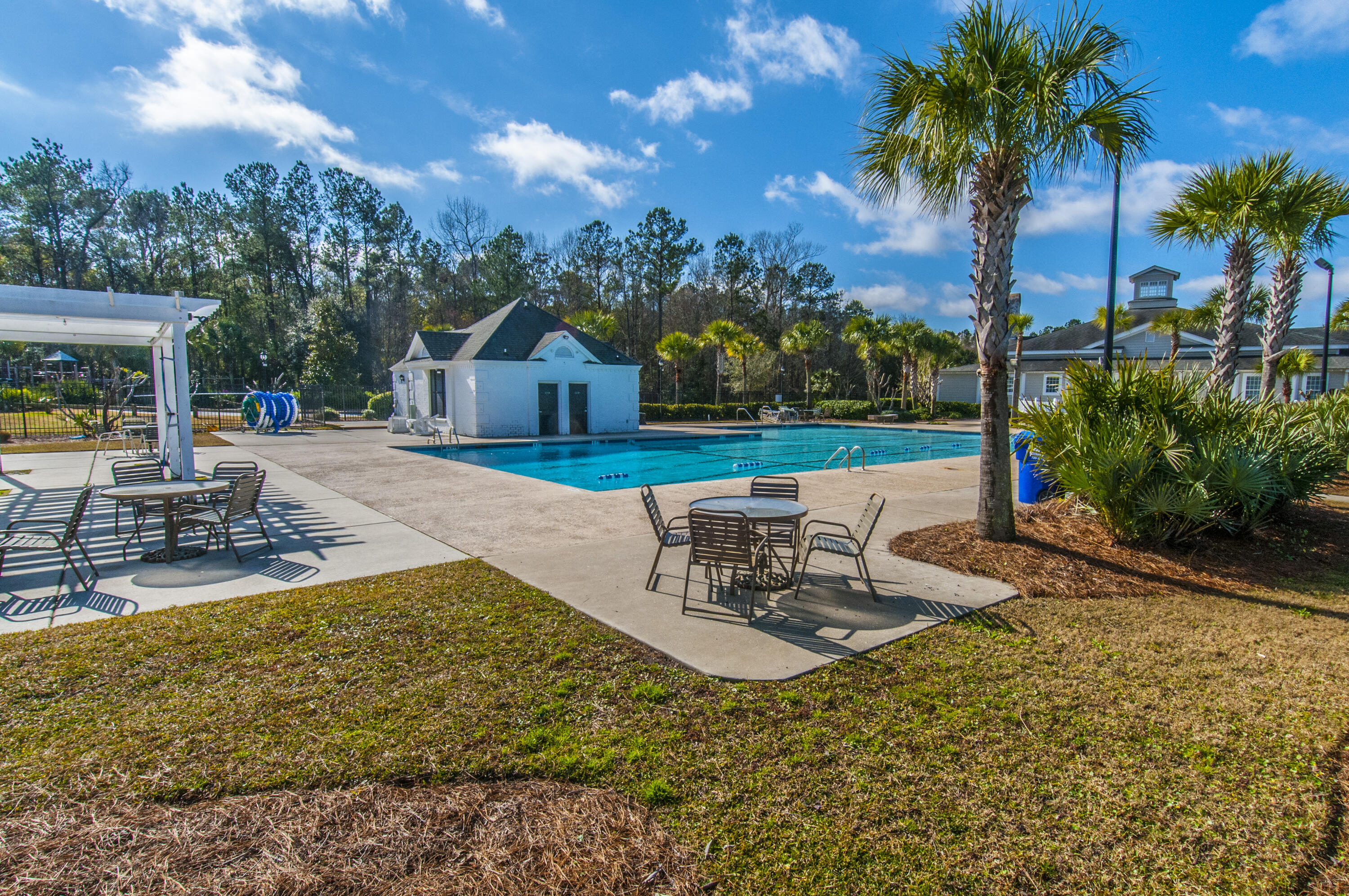 2325 Darts Cove Way