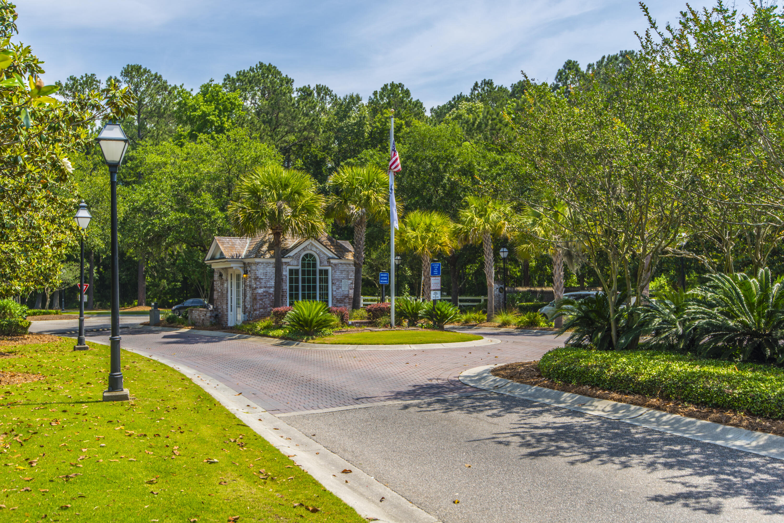 2325 Darts Cove Way