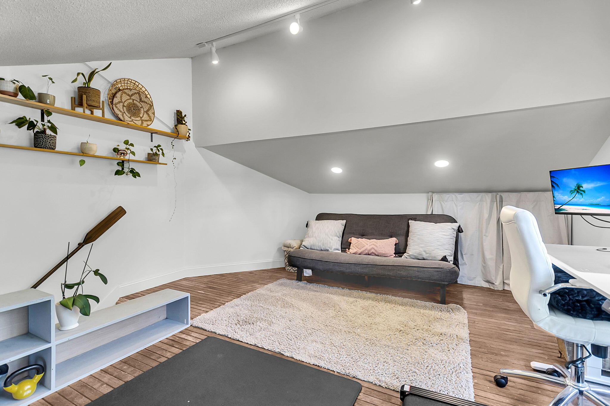 1502 Candlewood Drive