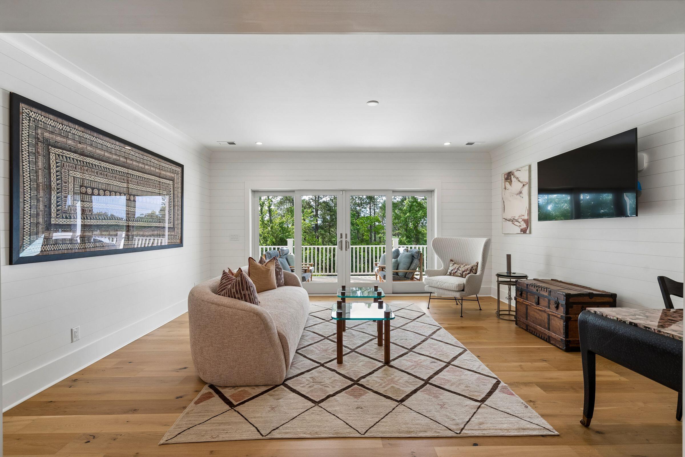 260 Island Park Drive