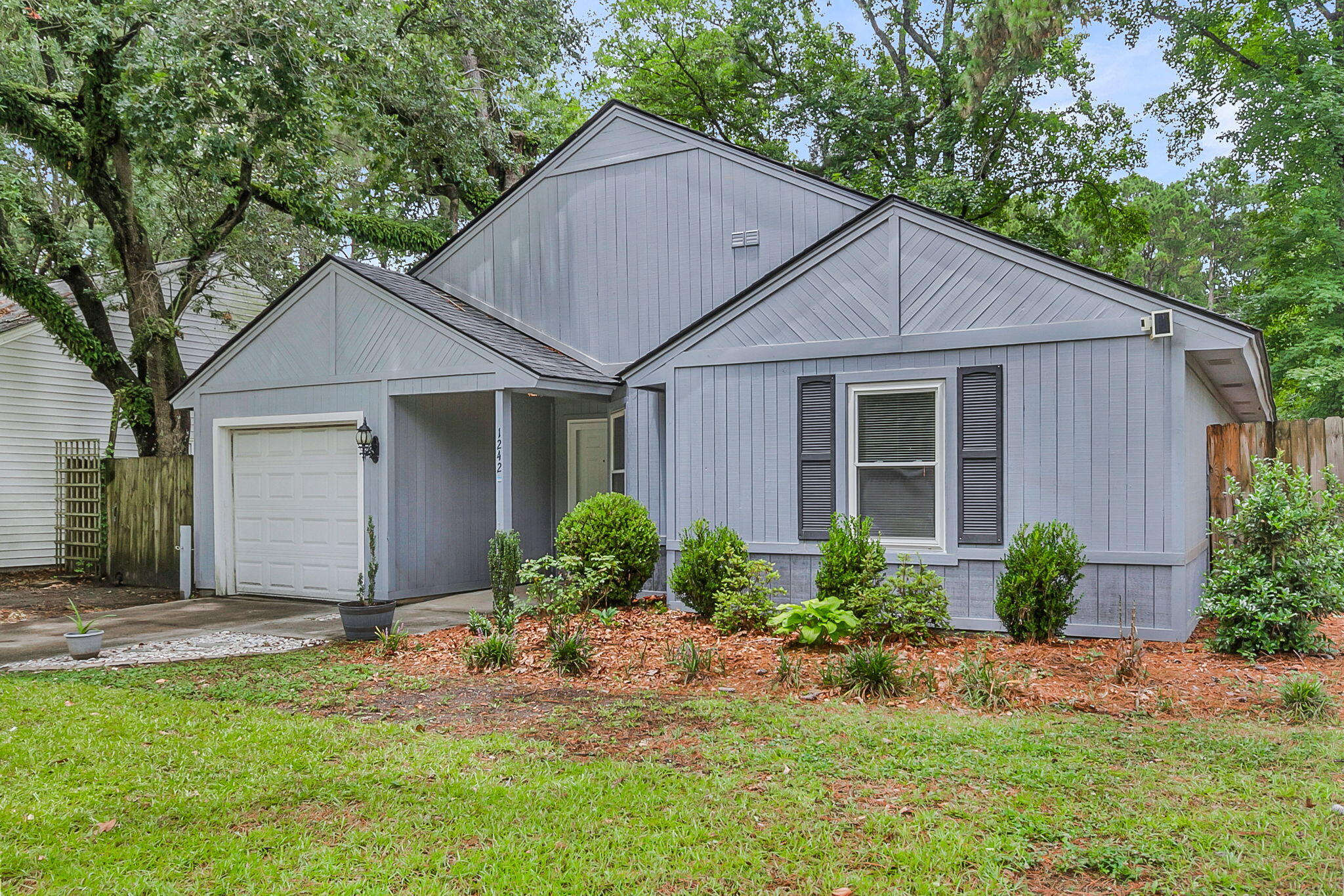 1242 Maryland Drive