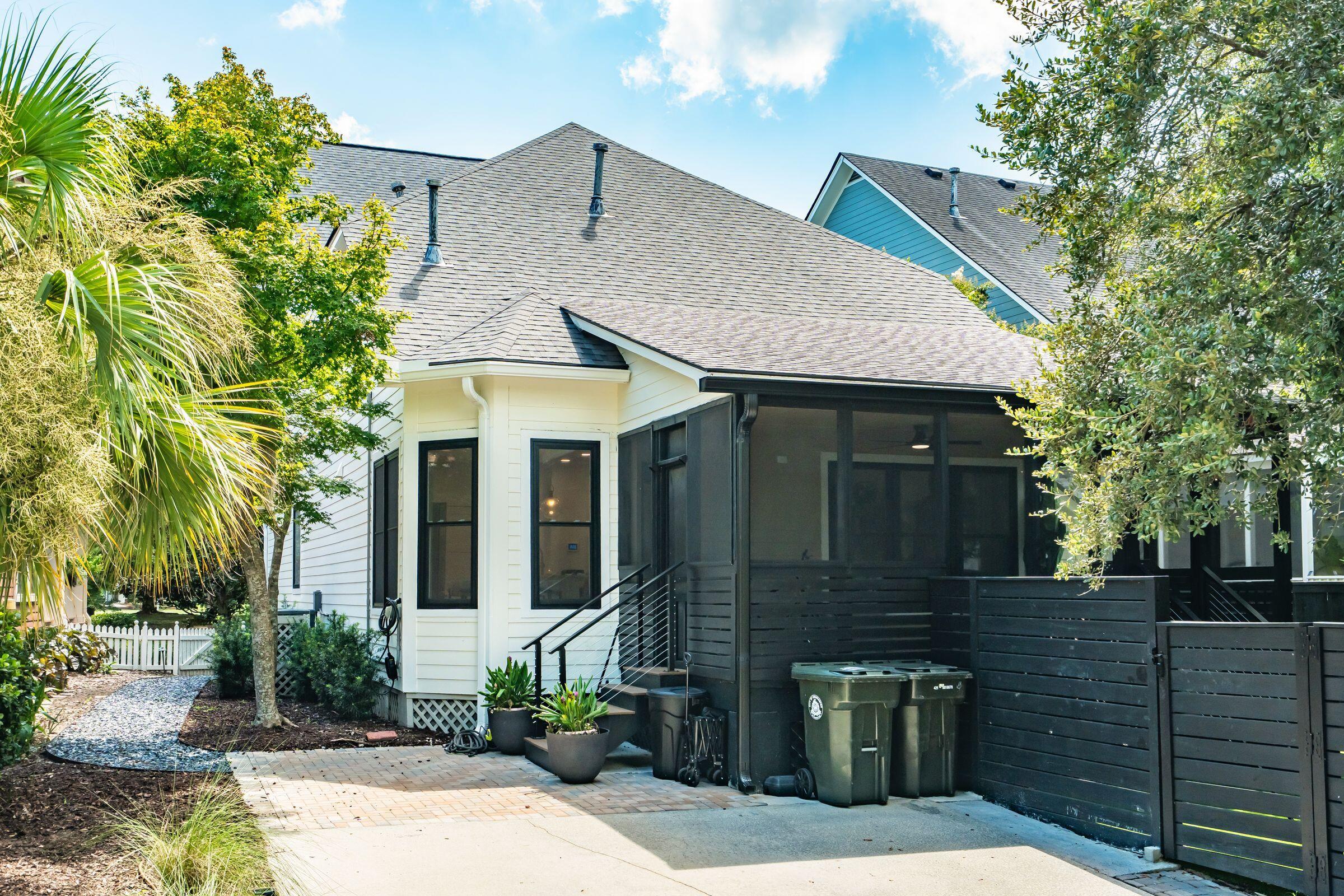 136 Etiwan Park Street
