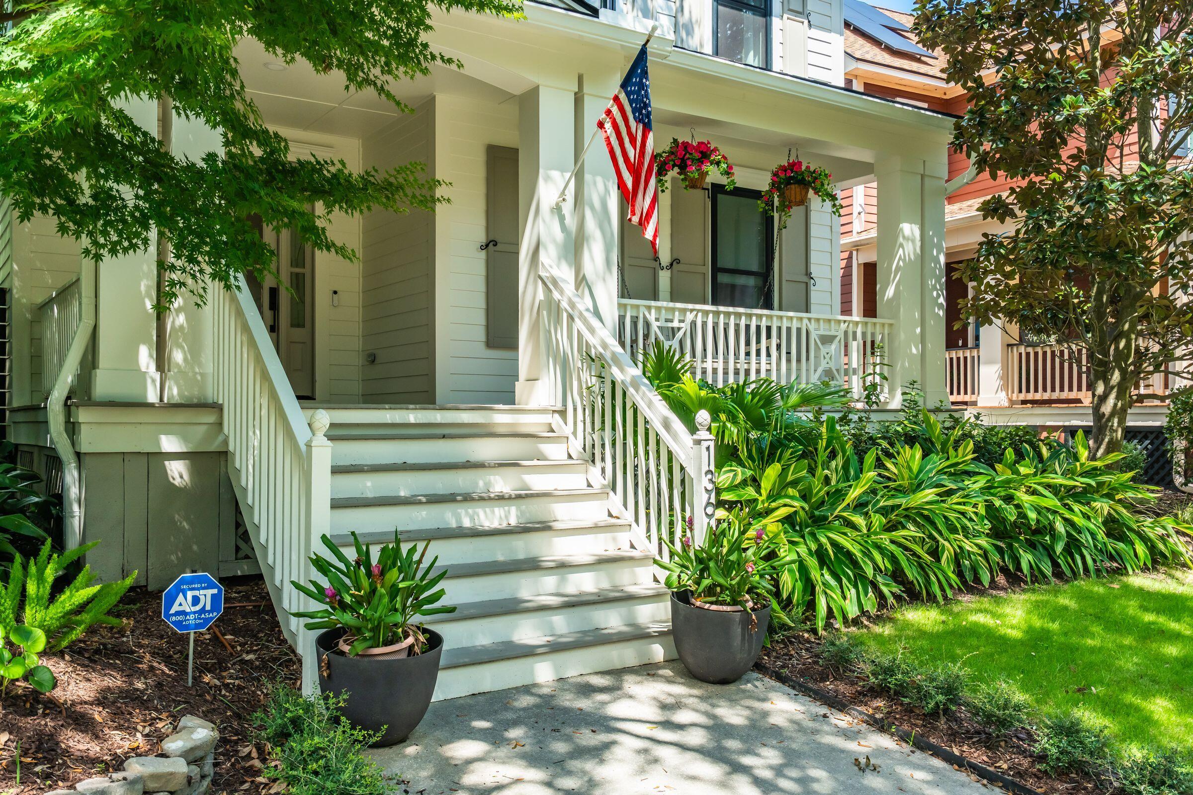 136 Etiwan Park Street
