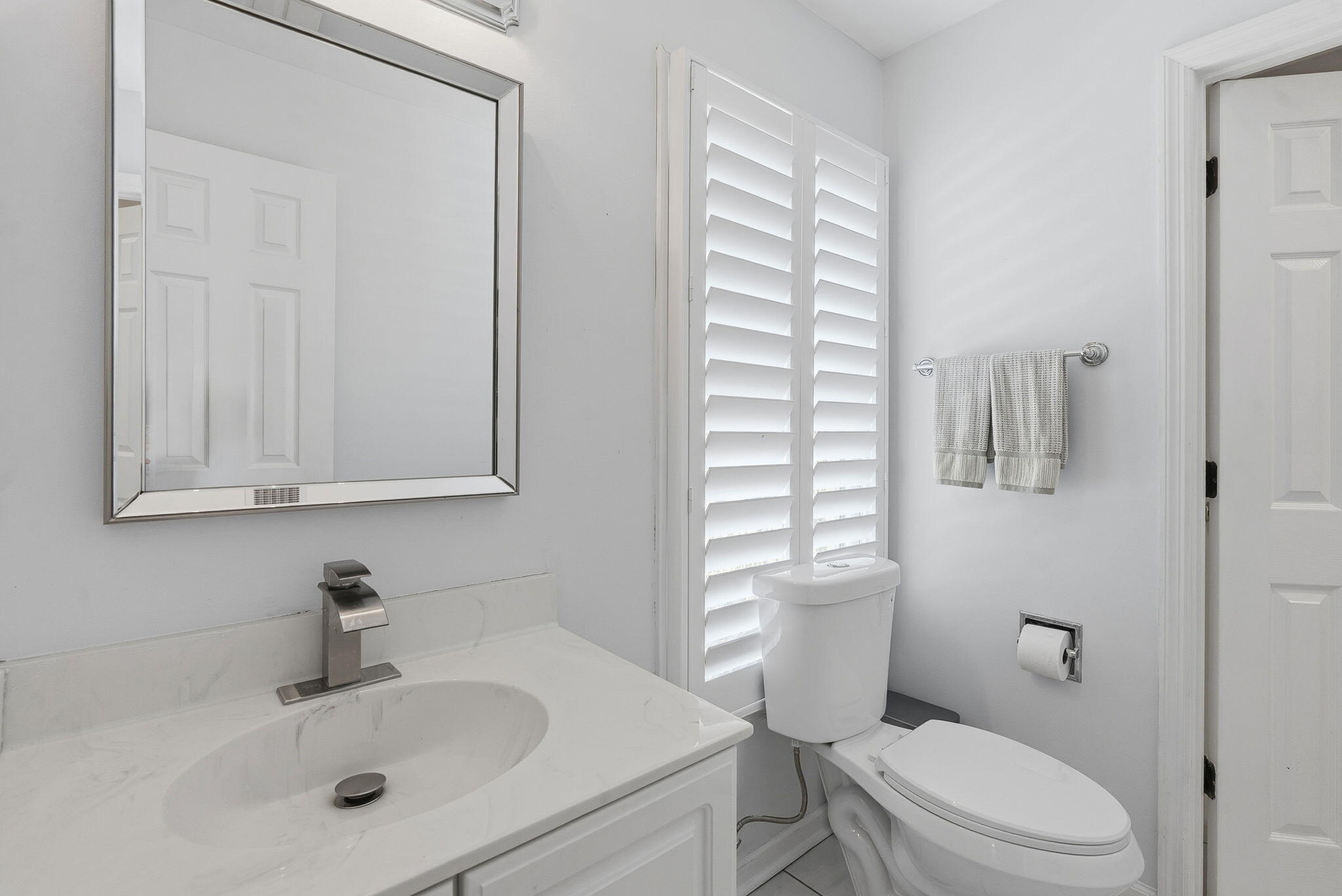 6 Yacht Harbor Court