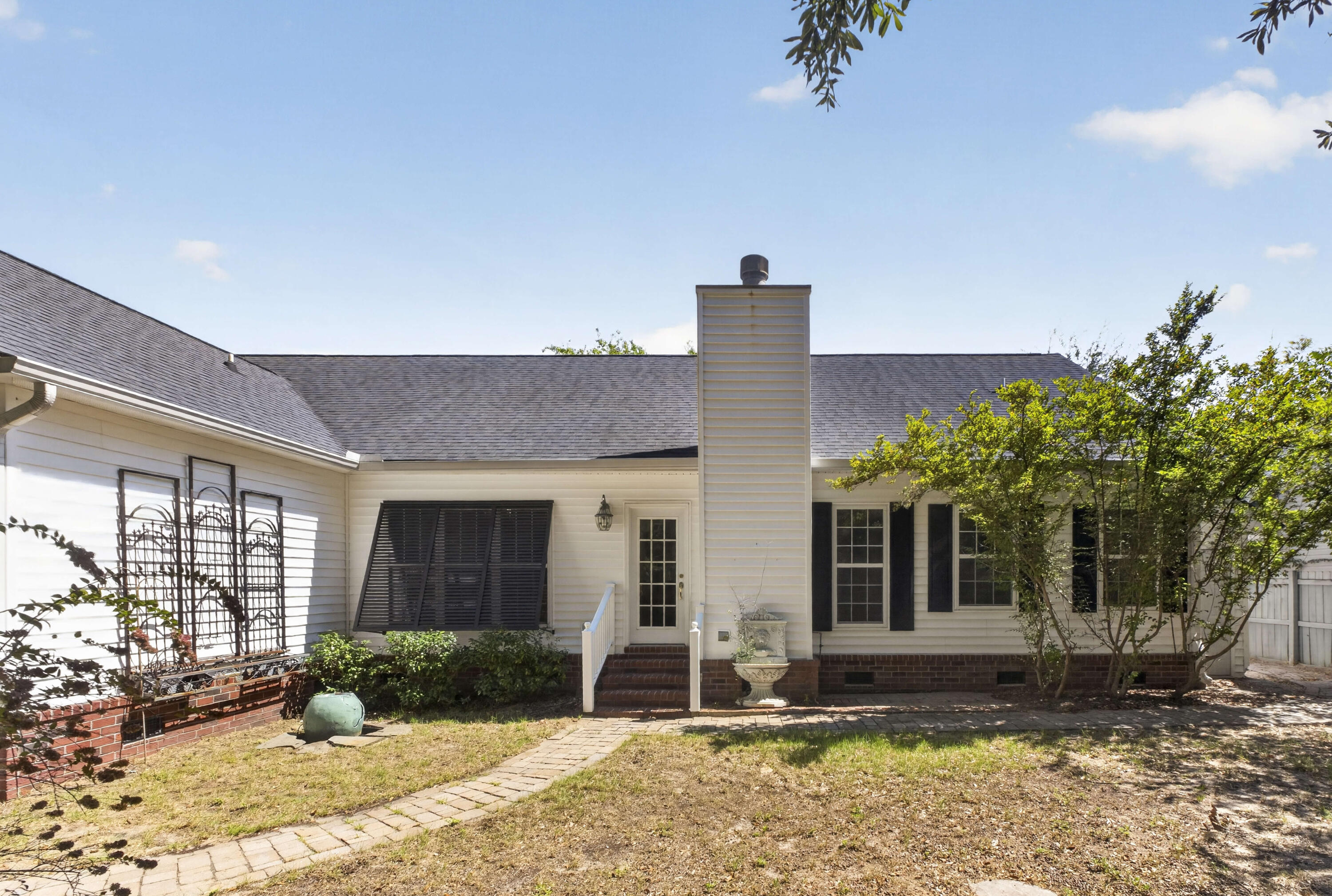 112 Oyster Point Row