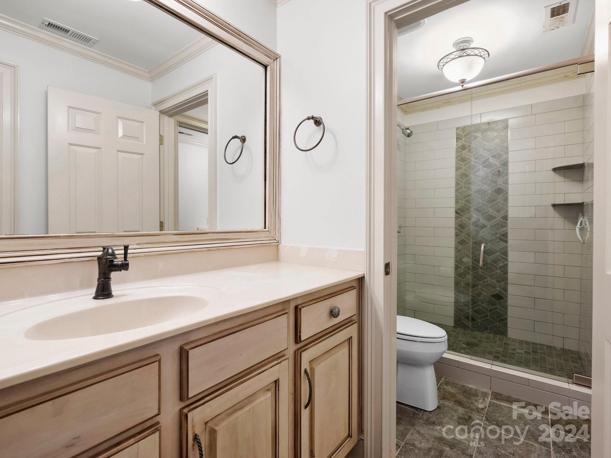 14800 Sydenham Court