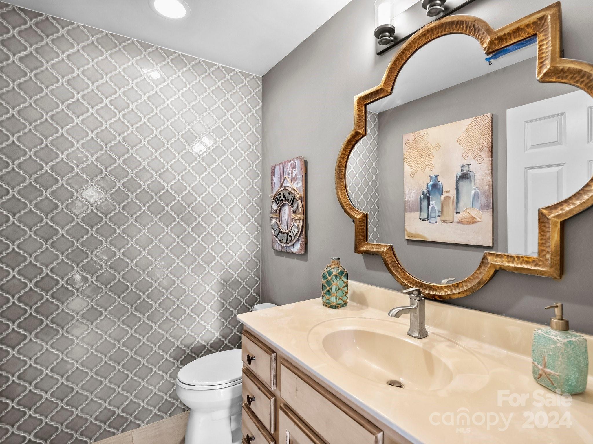 14800 Sydenham Court