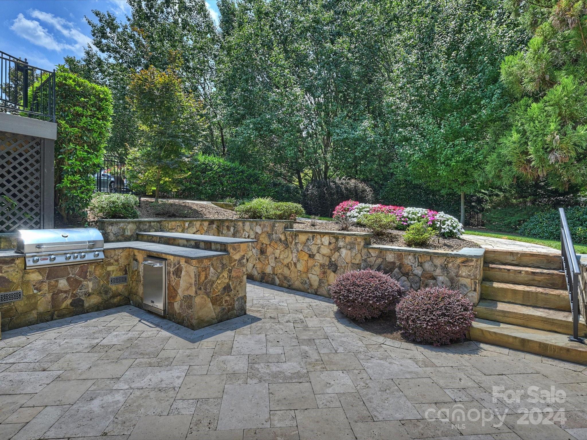 14800 Sydenham Court