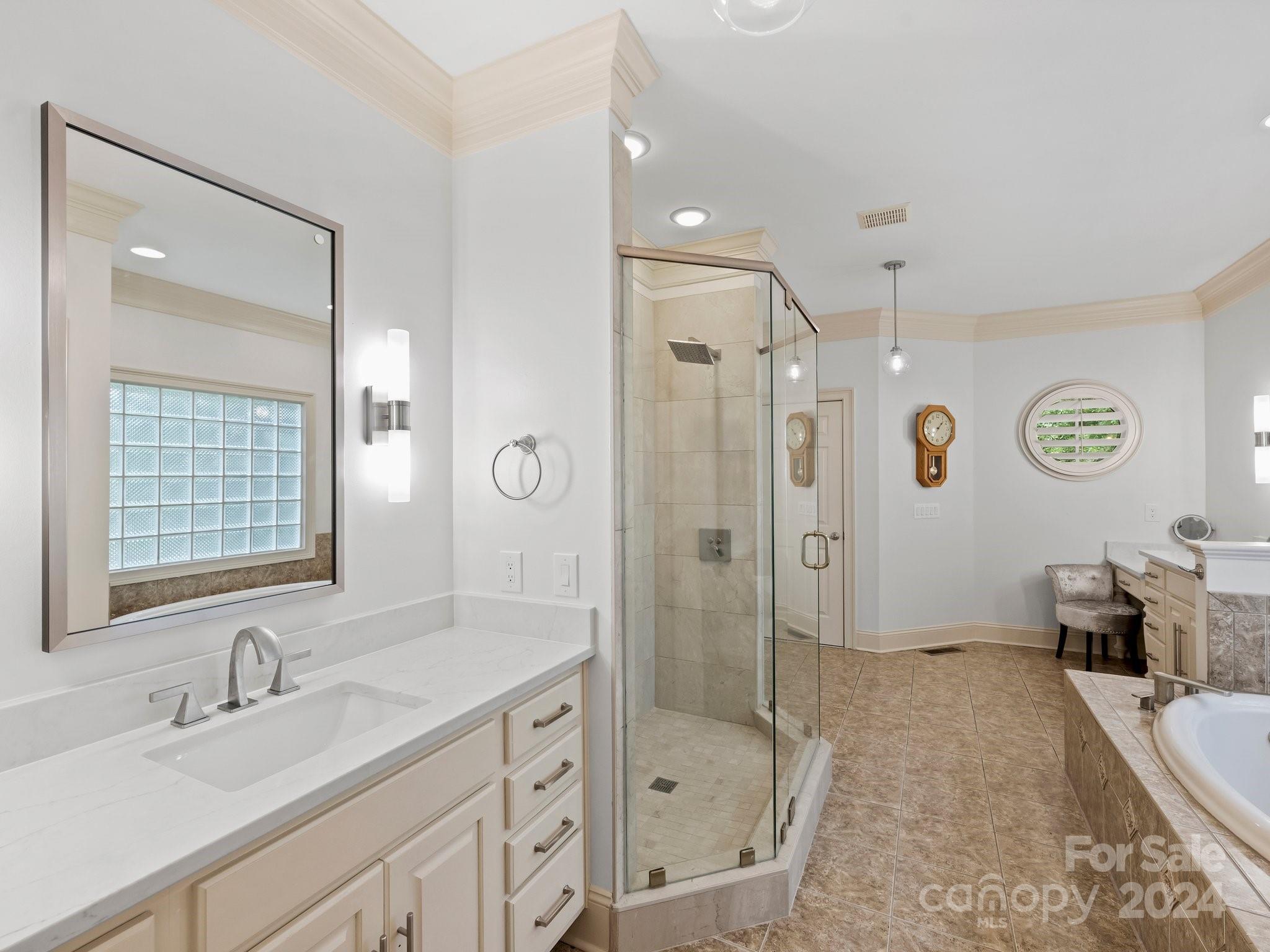 14800 Sydenham Court