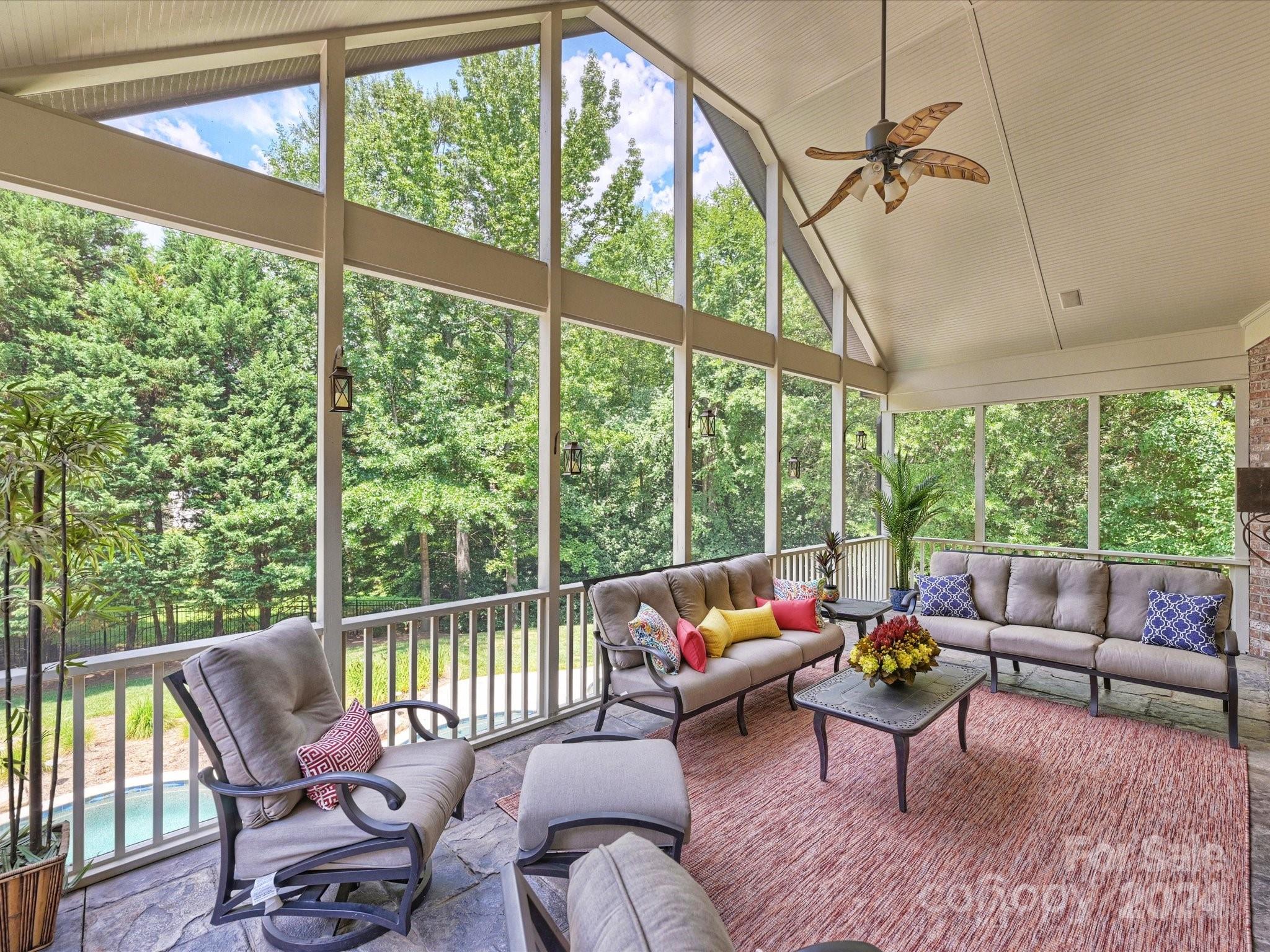 14800 Sydenham Court