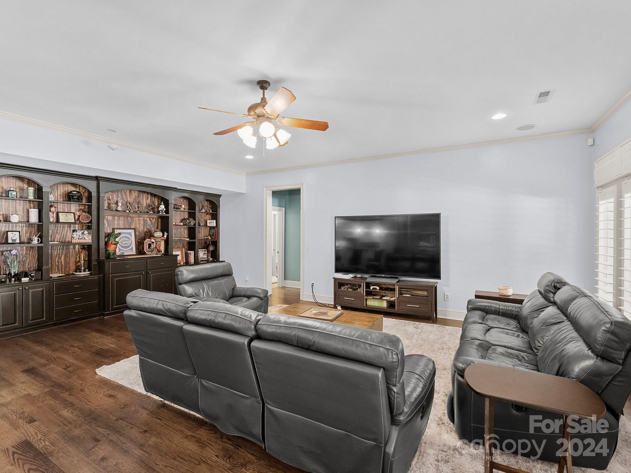 14800 Sydenham Court