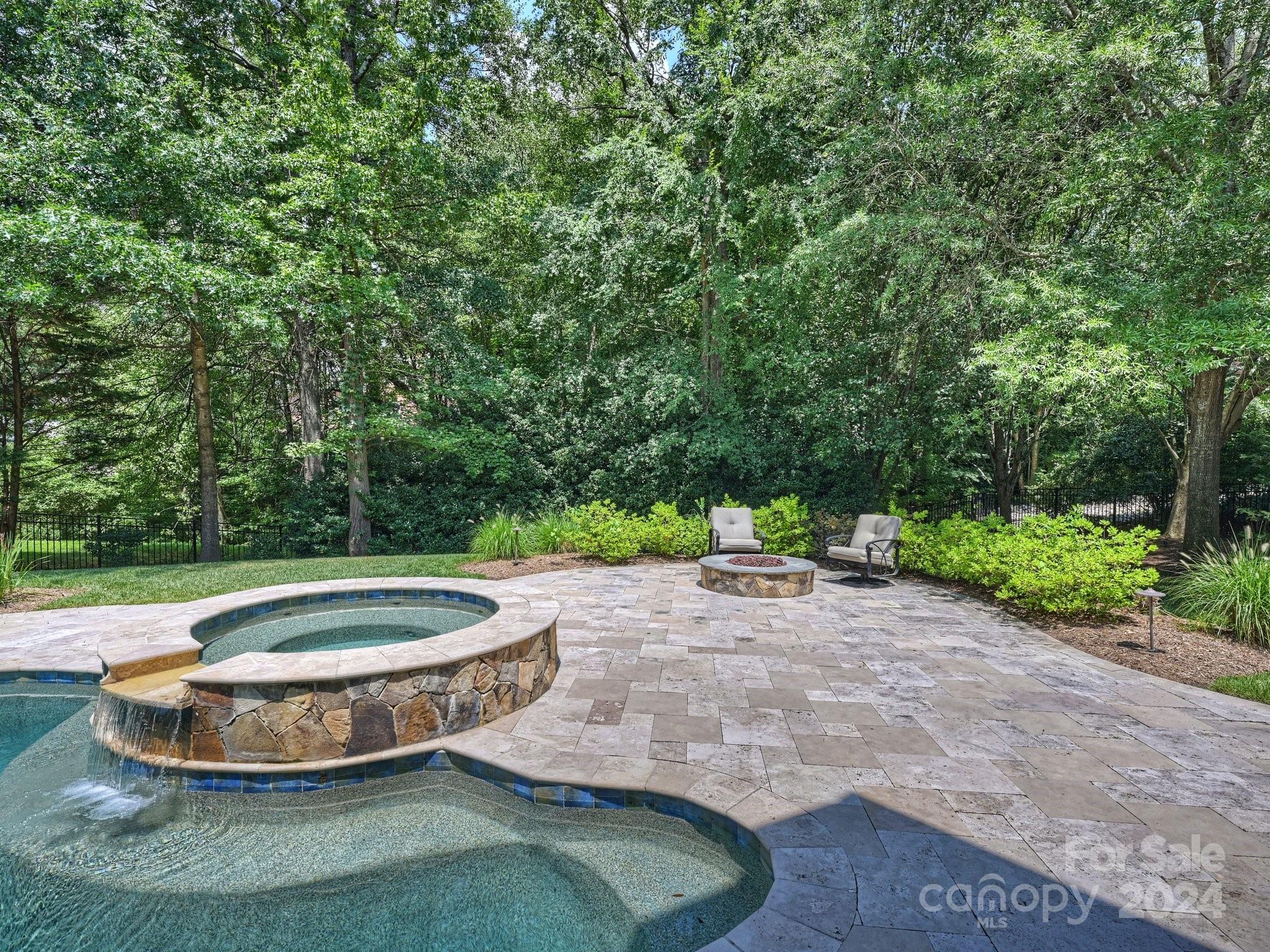 14800 Sydenham Court