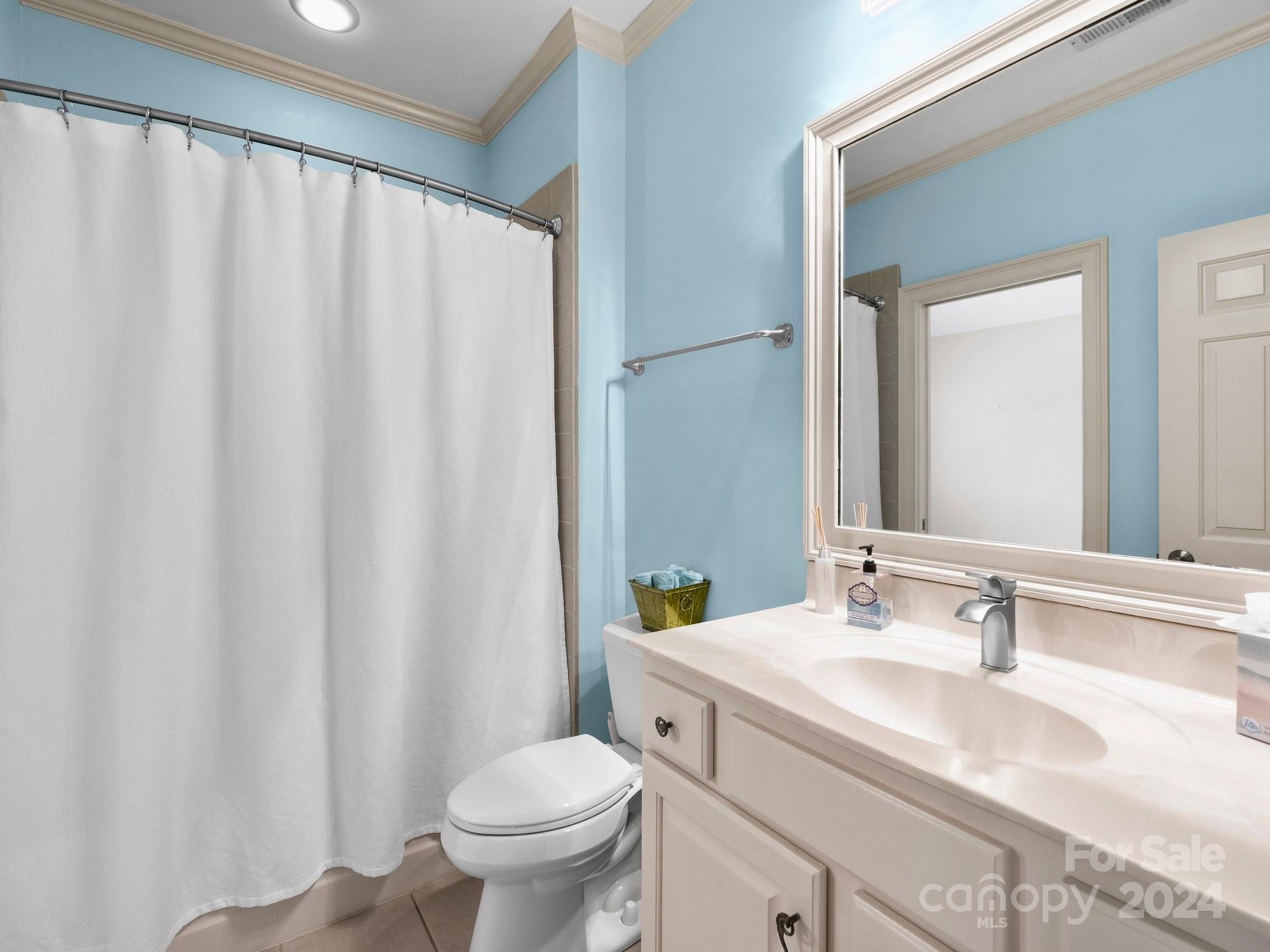 14800 Sydenham Court