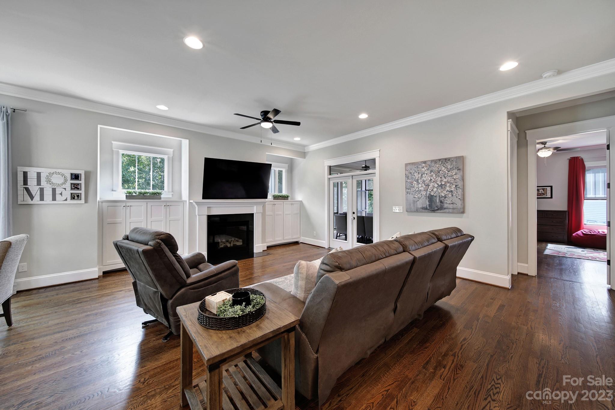 348 Meares Court