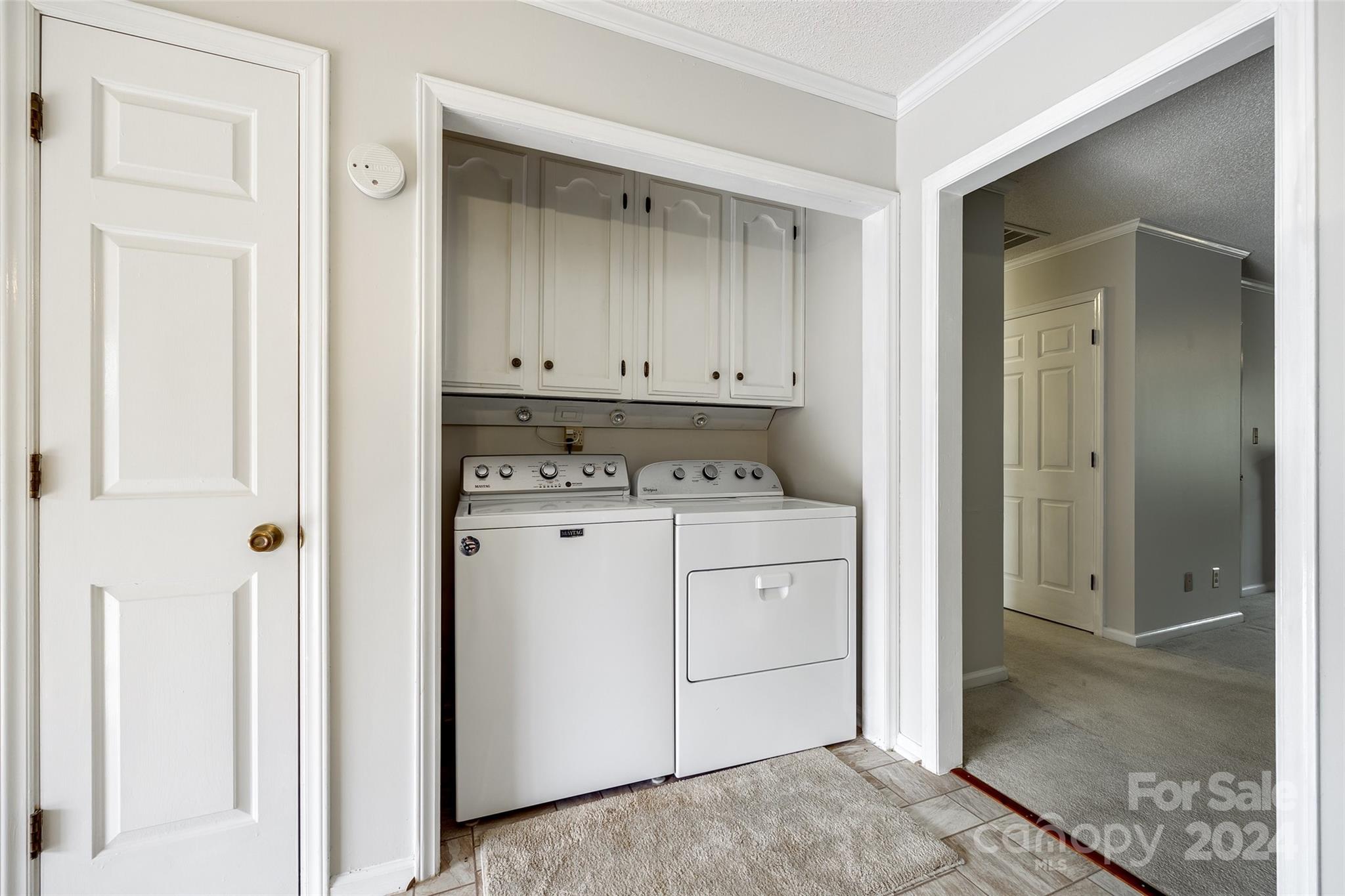 243 Pointe Circle