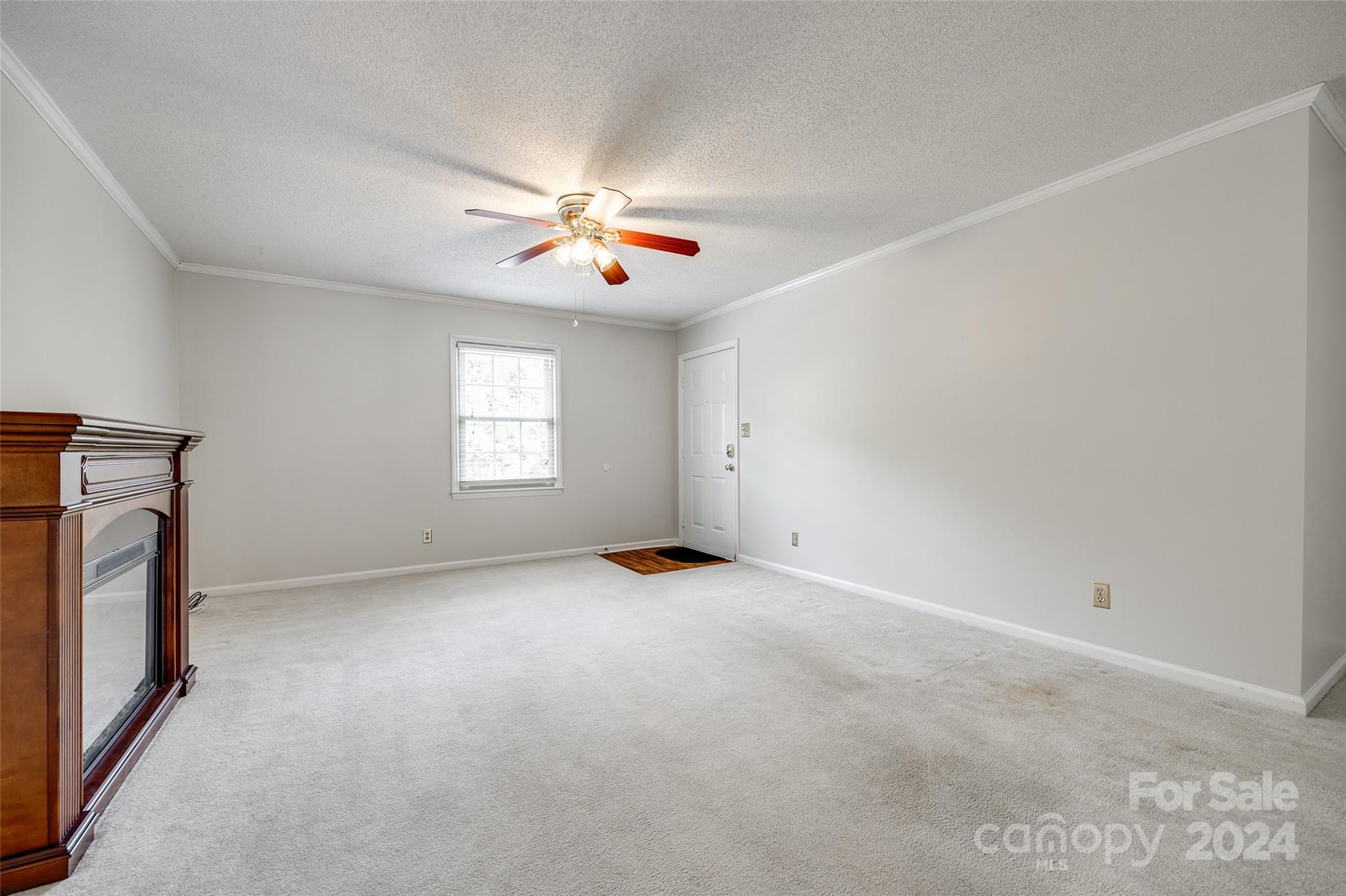243 Pointe Circle